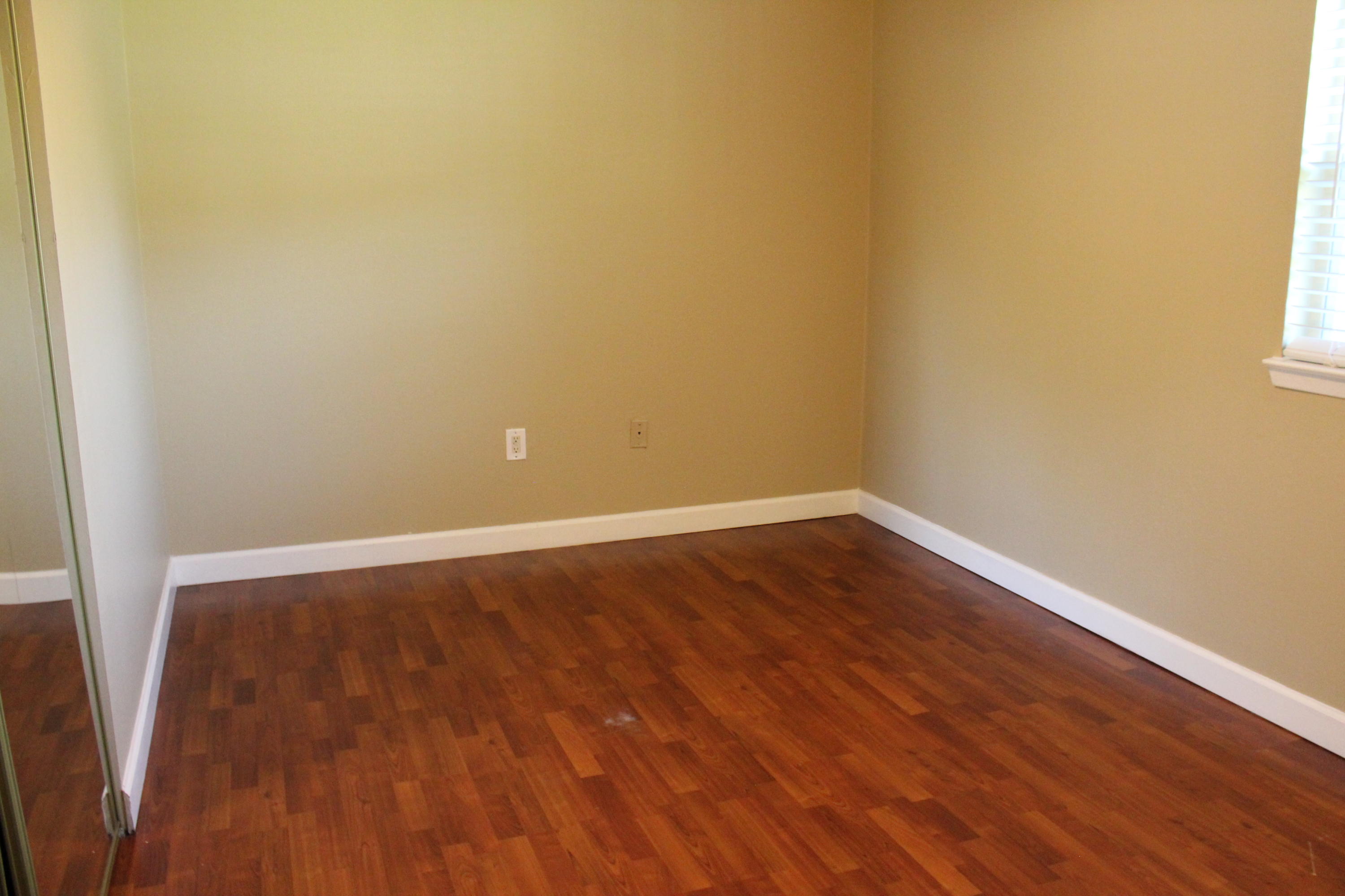 RACETRACK ROAD - Residential