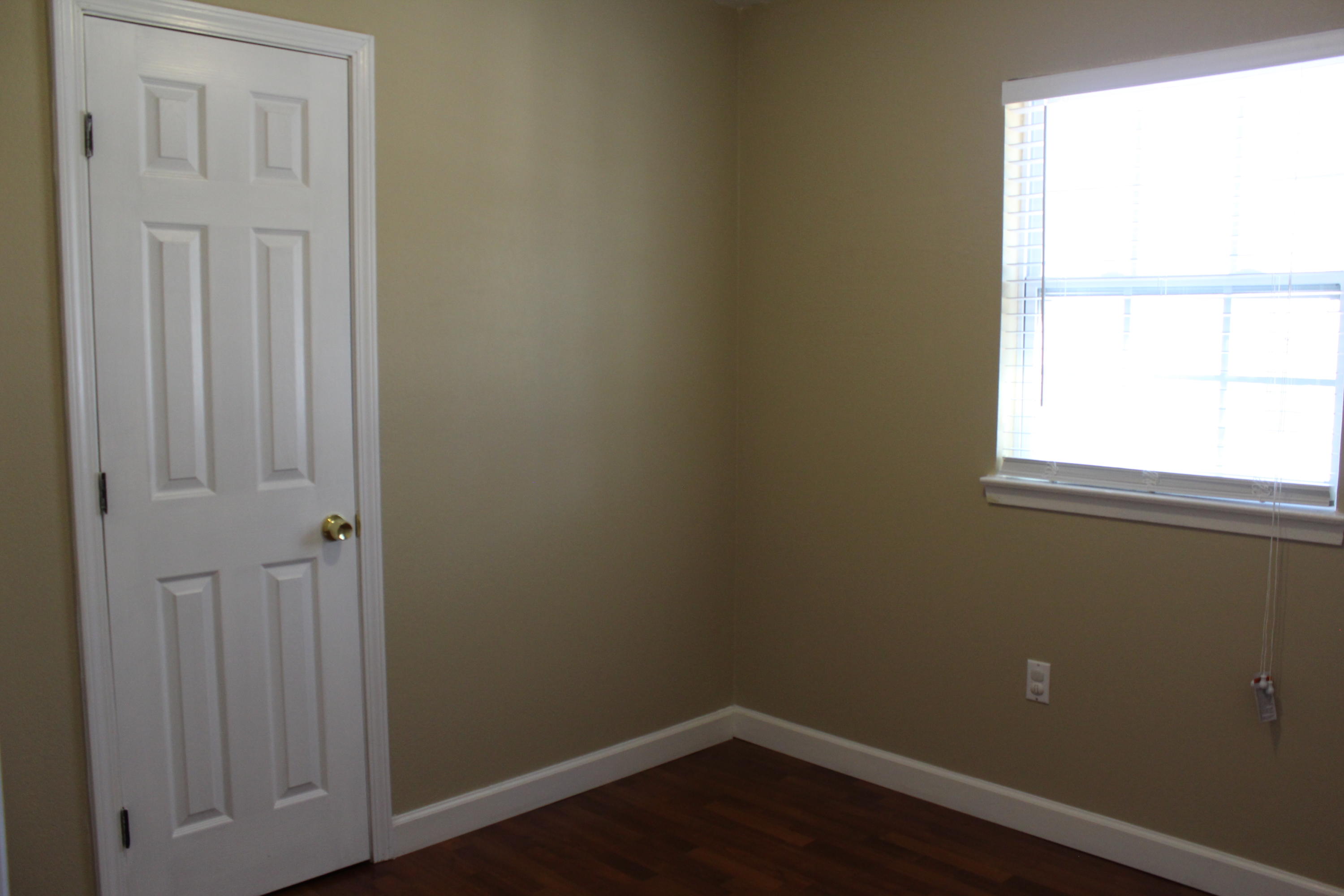 RACETRACK ROAD - Residential