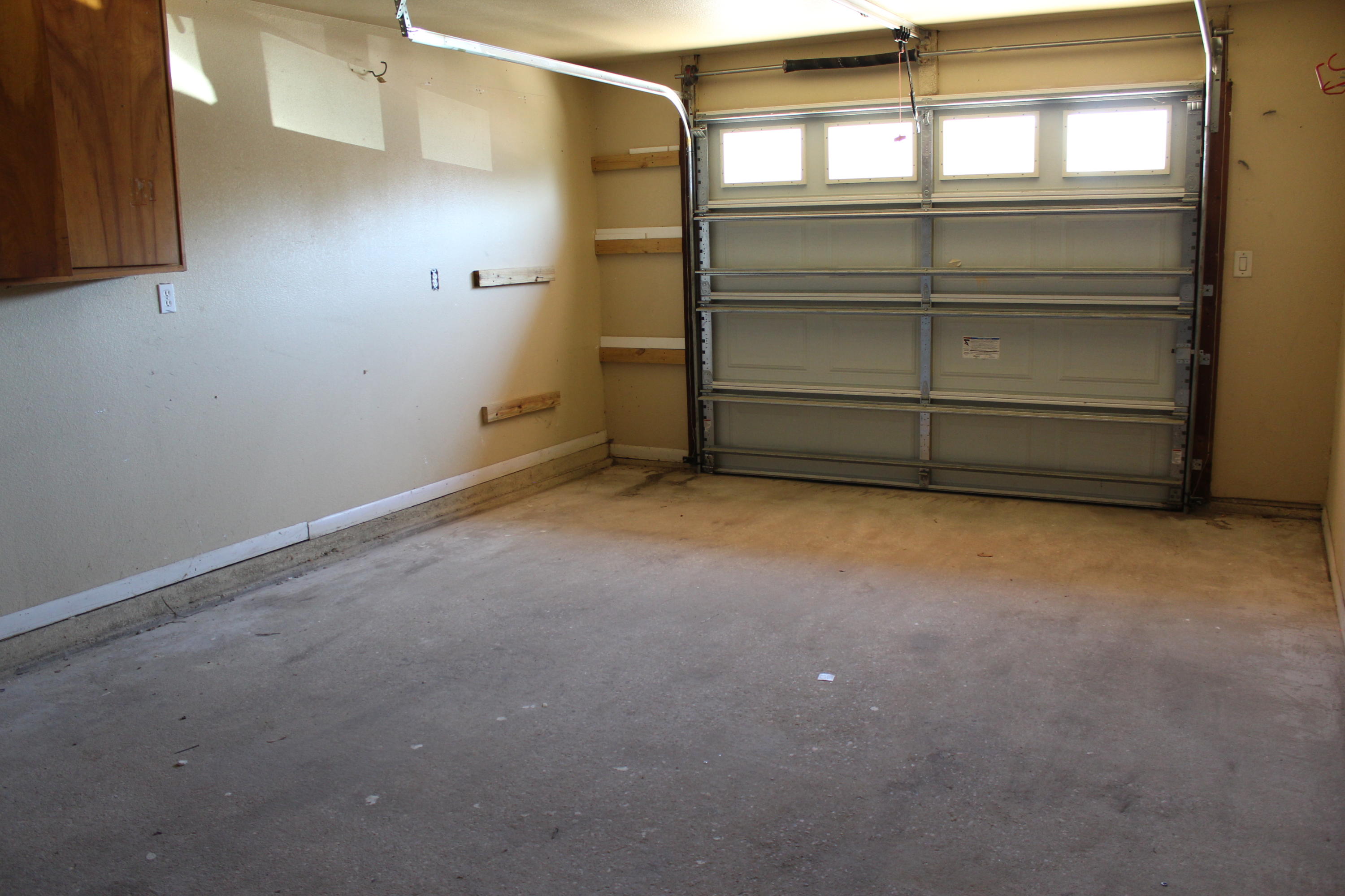 RACETRACK ROAD - Residential