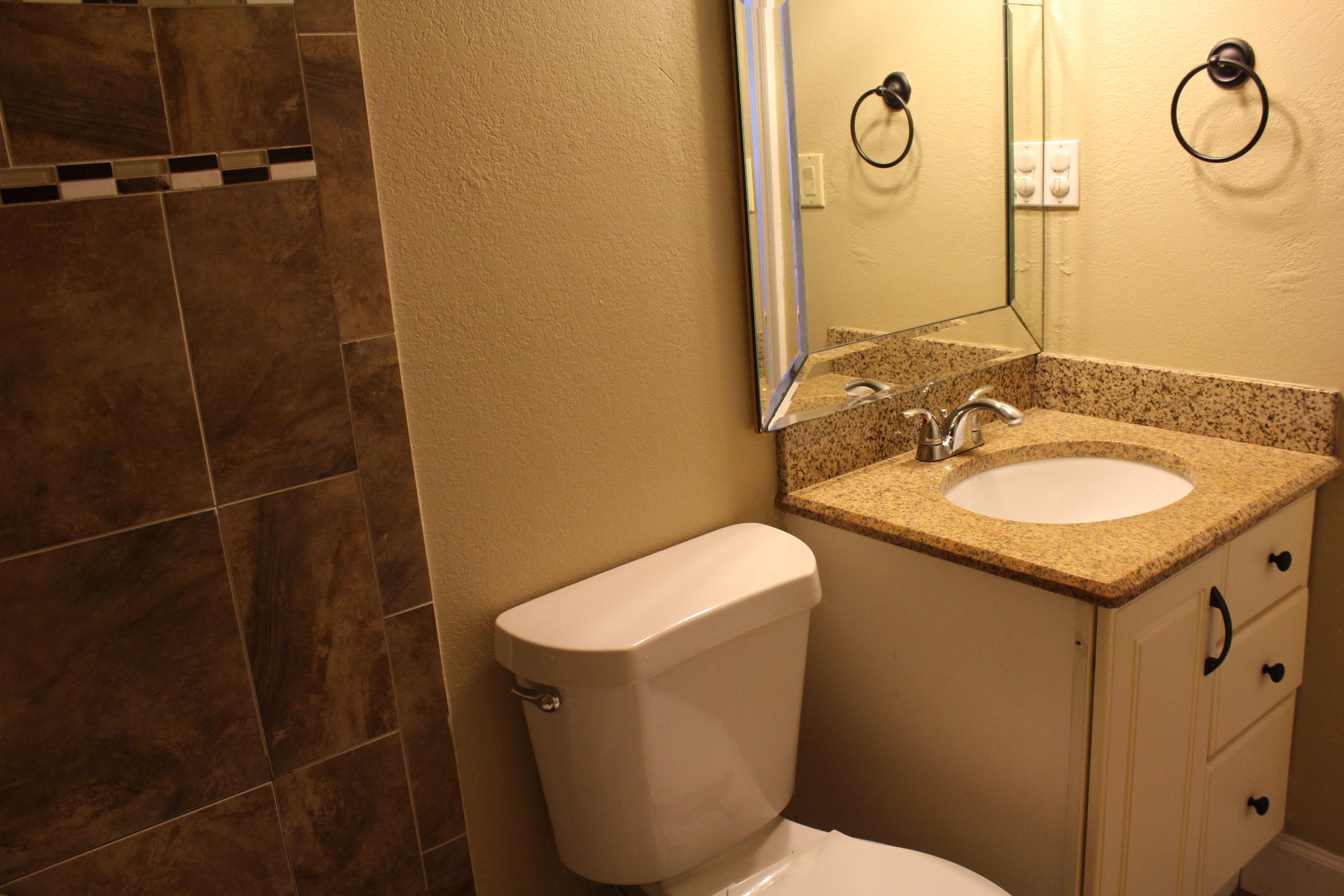 RACETRACK ROAD - Residential