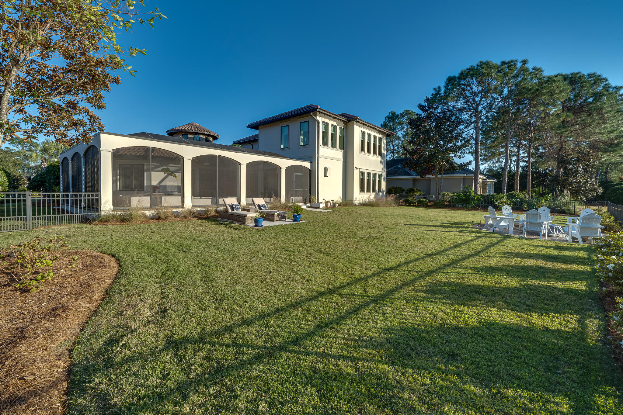 ISLAND GREEN - Residential