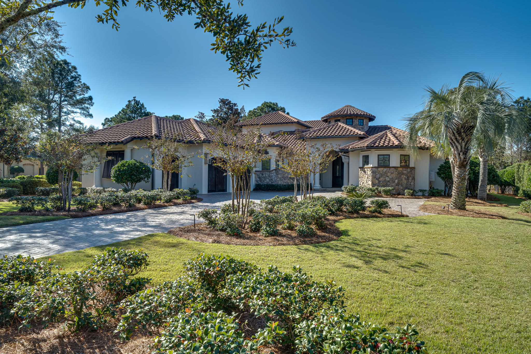 ISLAND GREEN - Residential