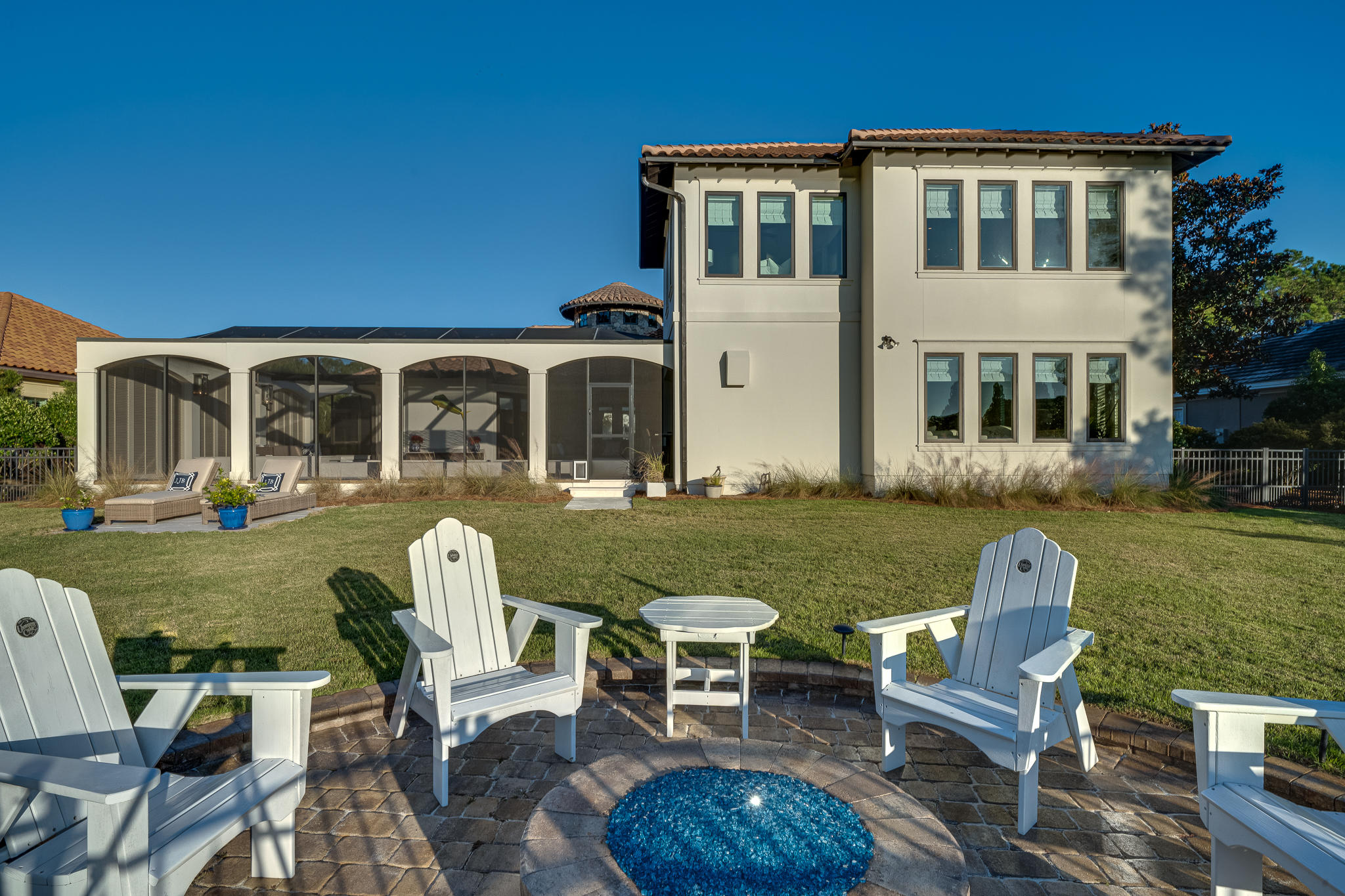 ISLAND GREEN - Residential