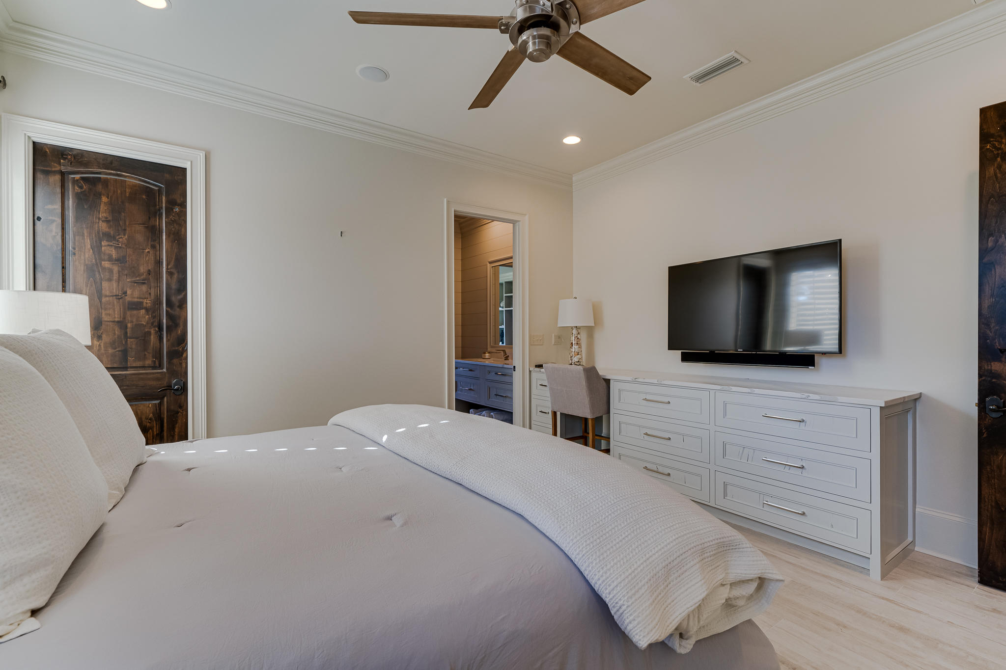 ISLAND GREEN - Residential