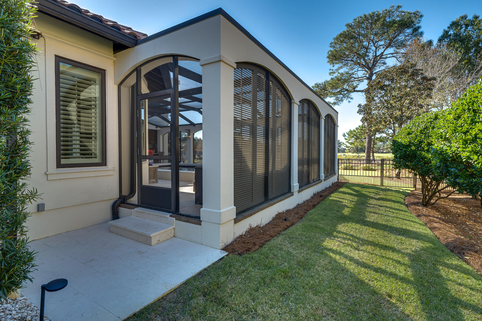 ISLAND GREEN - Residential