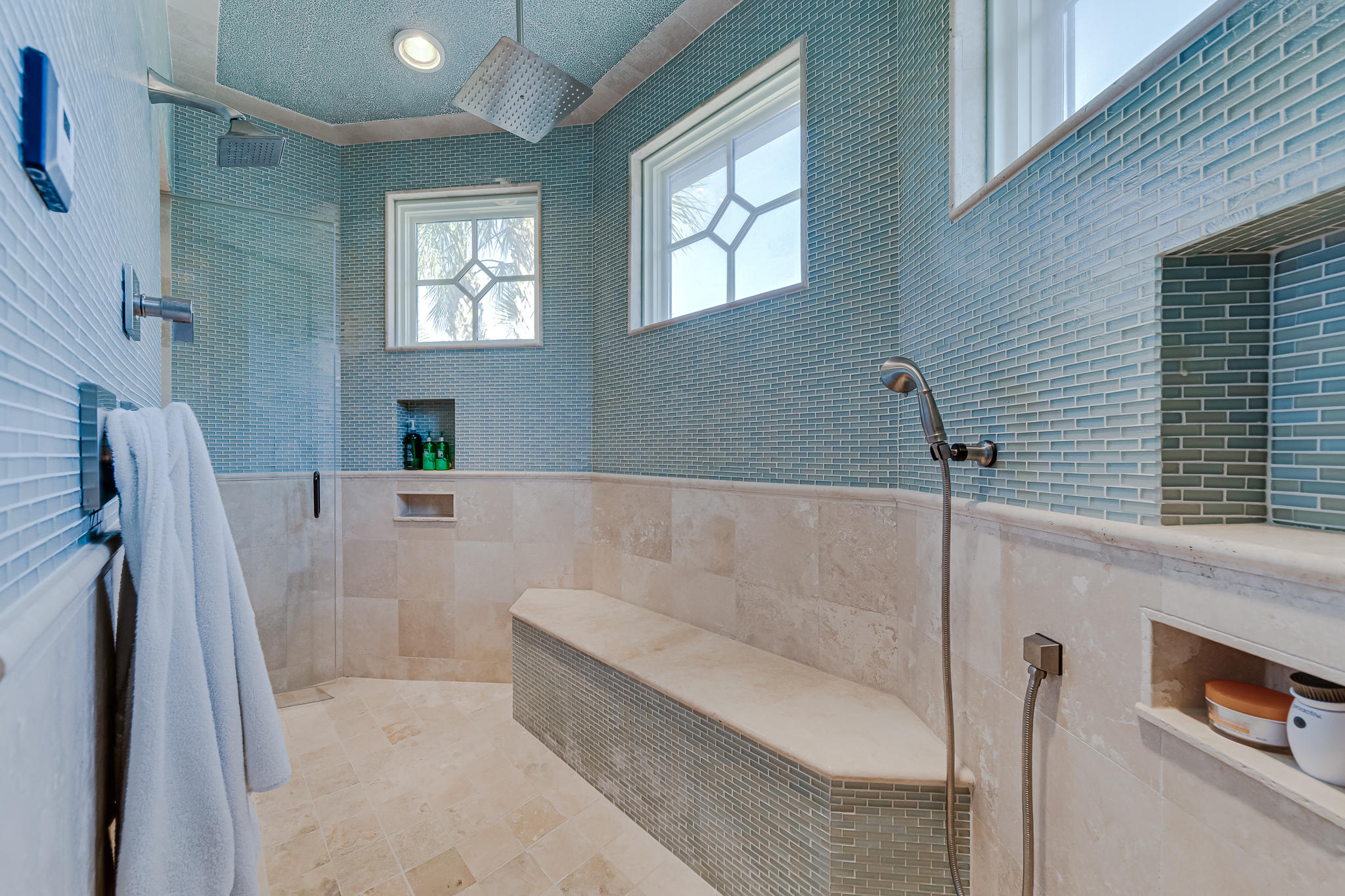 ISLAND GREEN - Residential