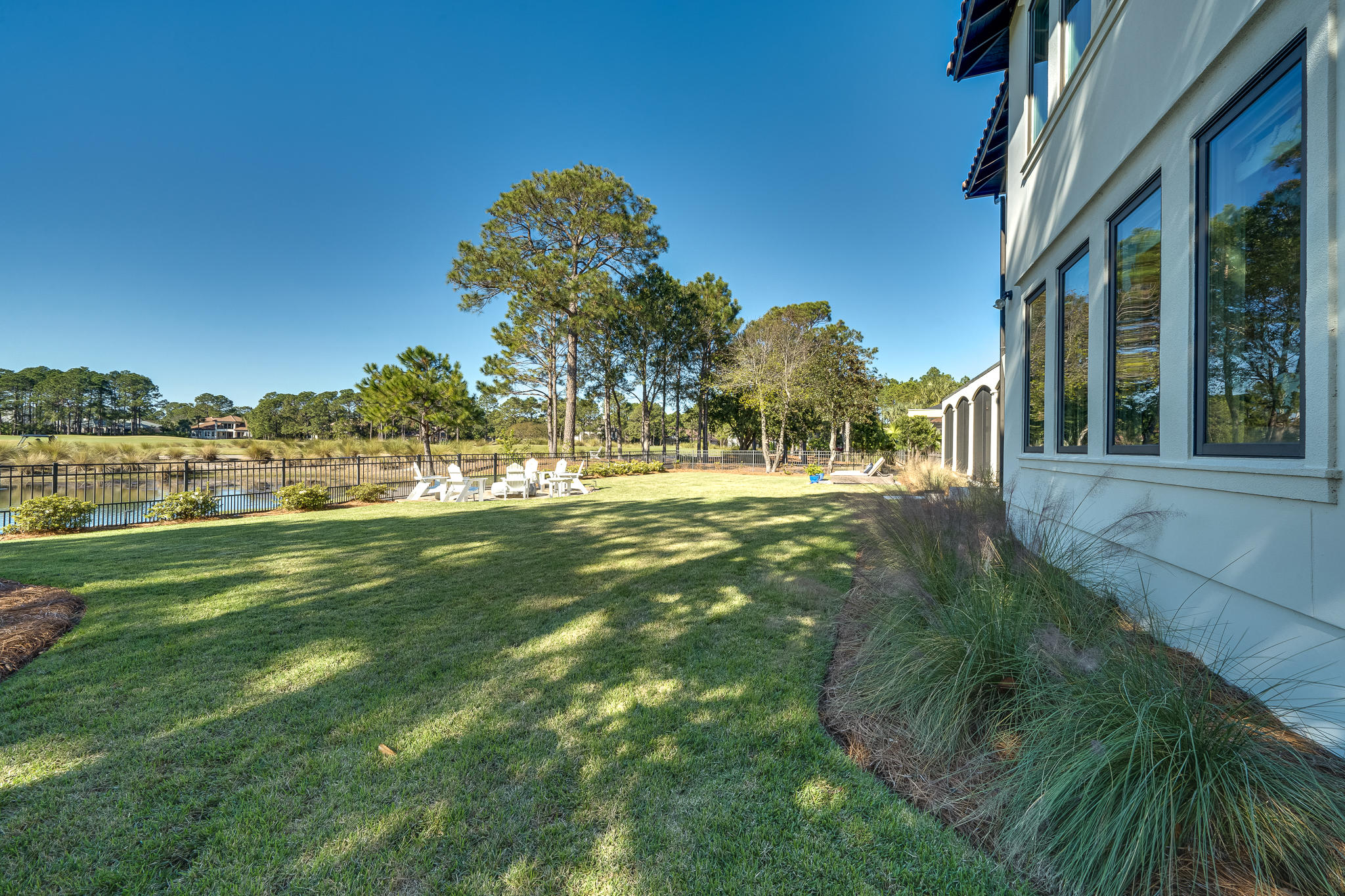 ISLAND GREEN - Residential