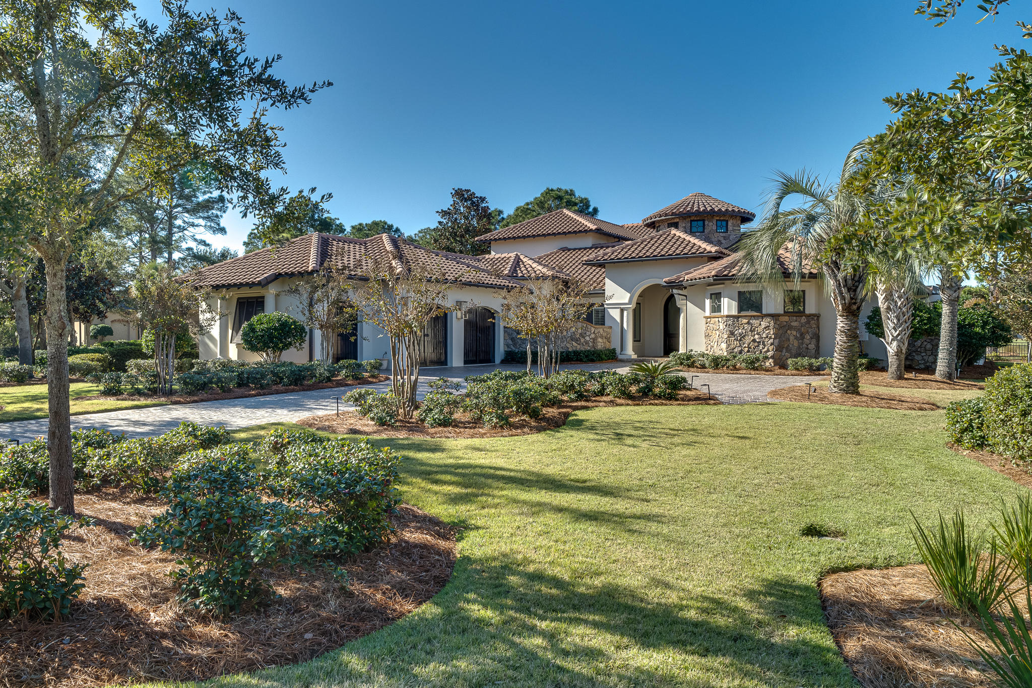 ISLAND GREEN - Residential