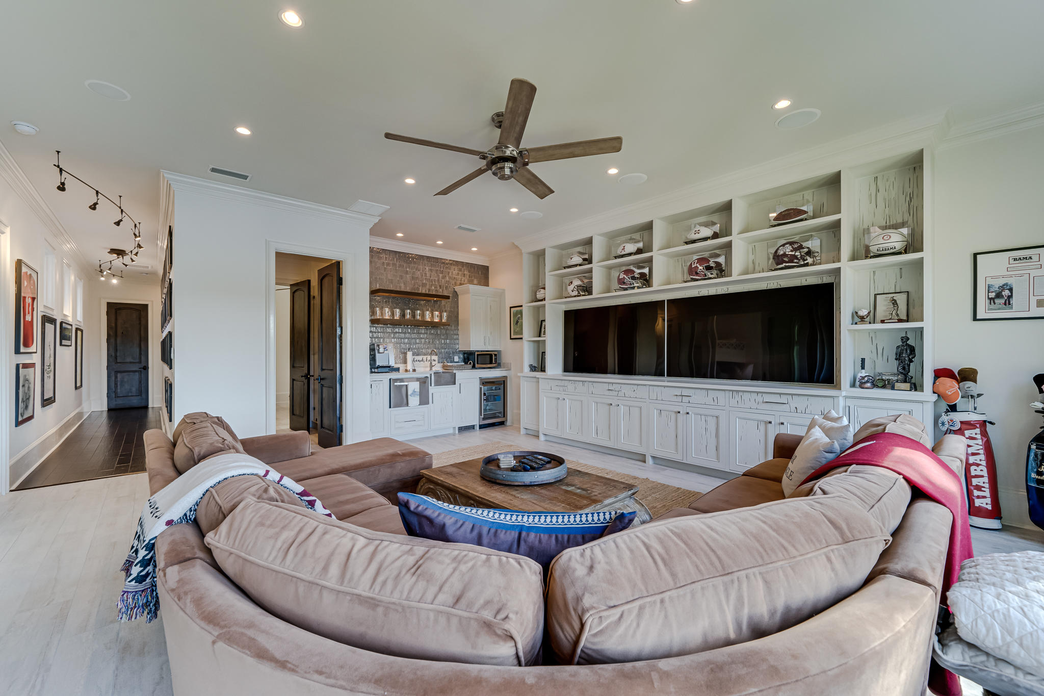 ISLAND GREEN - Residential