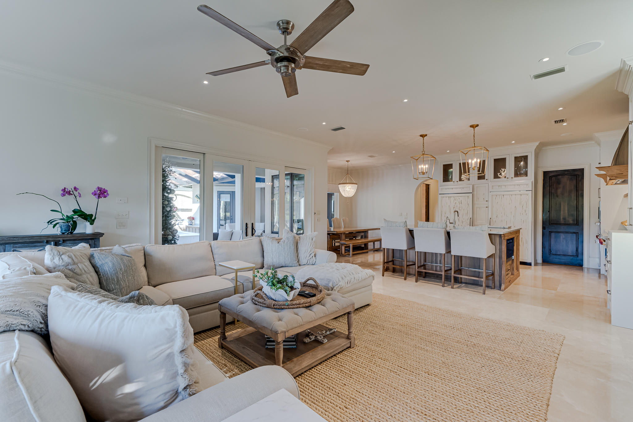 ISLAND GREEN - Residential