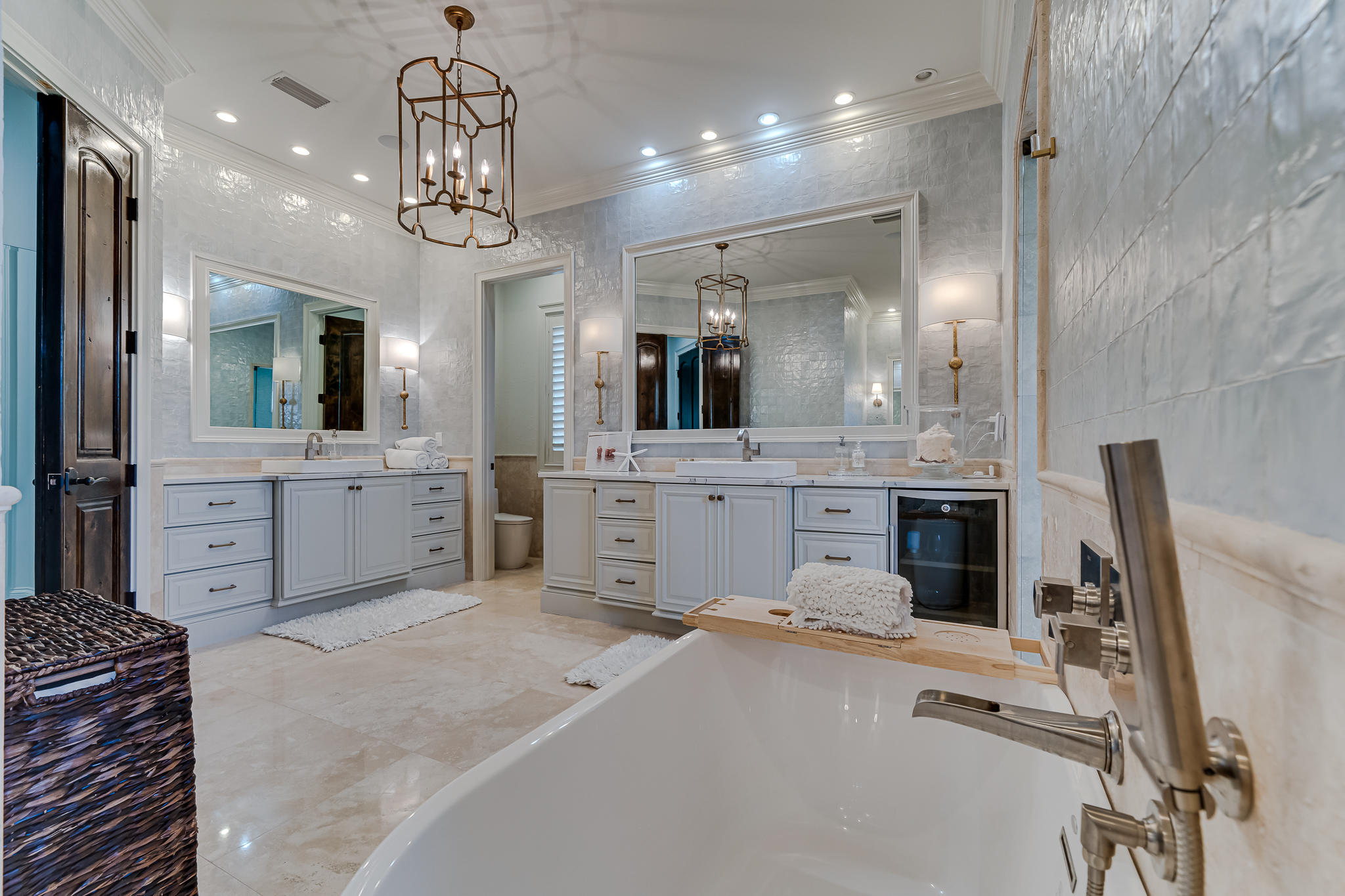 ISLAND GREEN - Residential