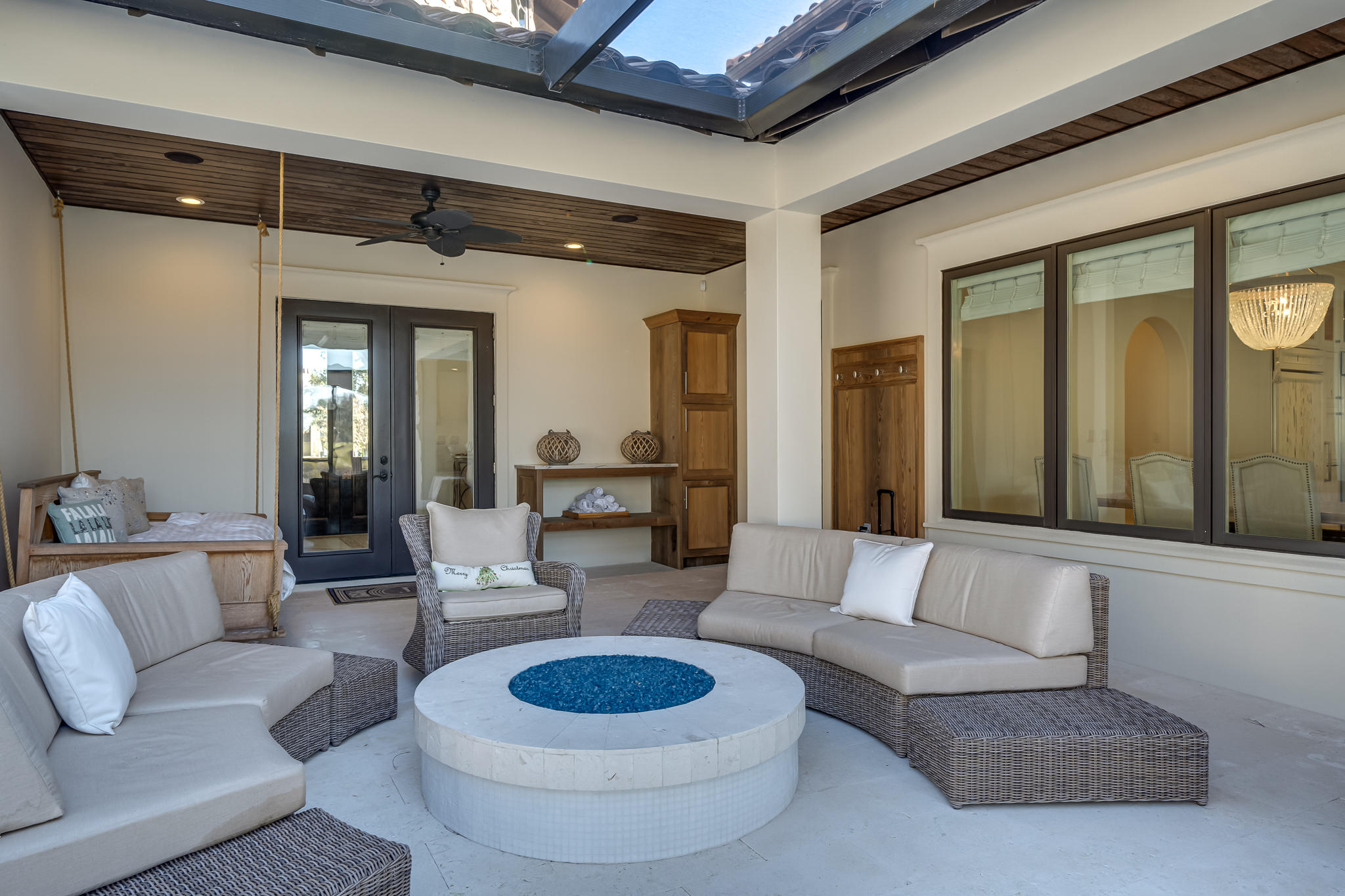 ISLAND GREEN - Residential