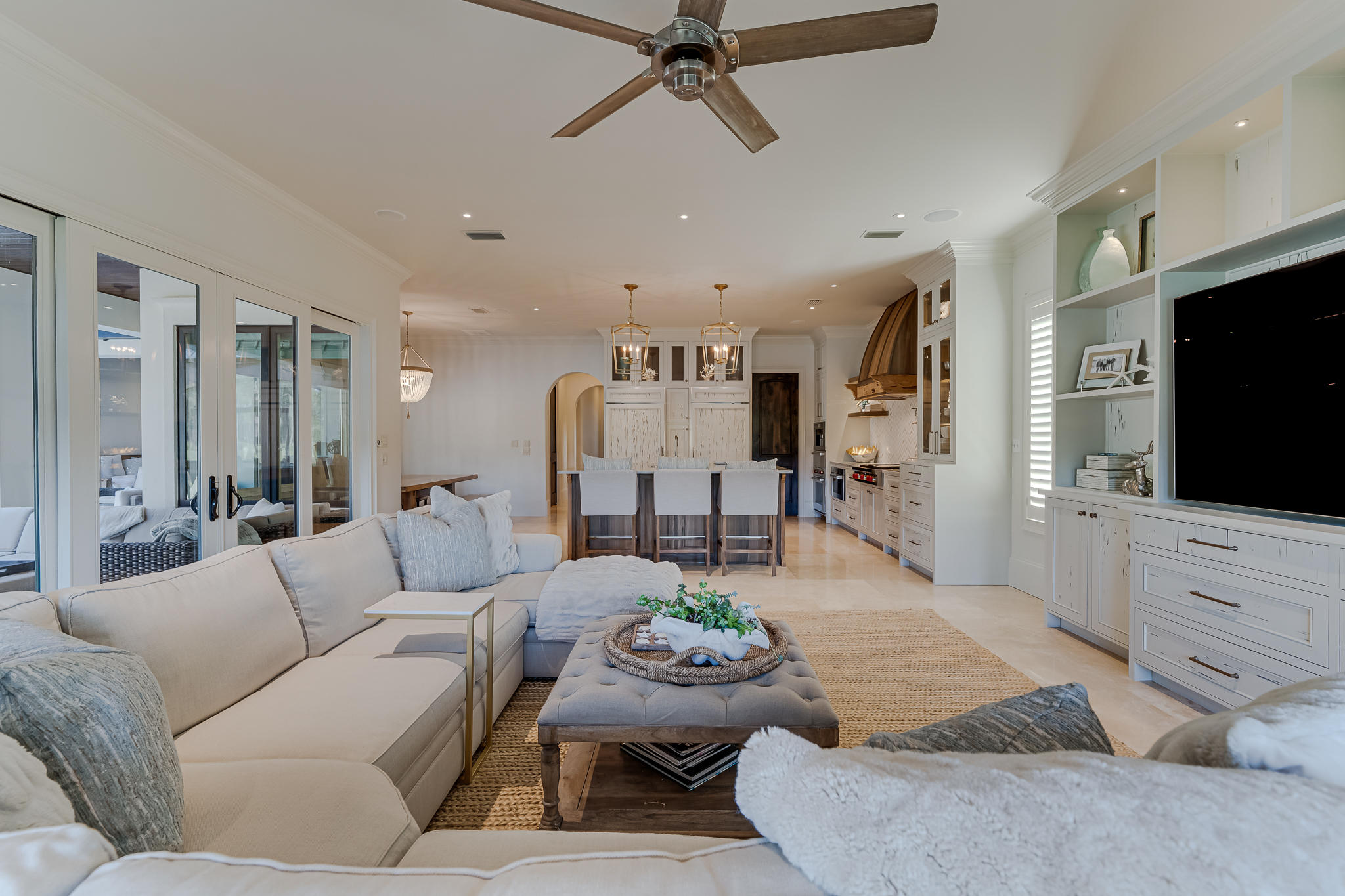 ISLAND GREEN - Residential