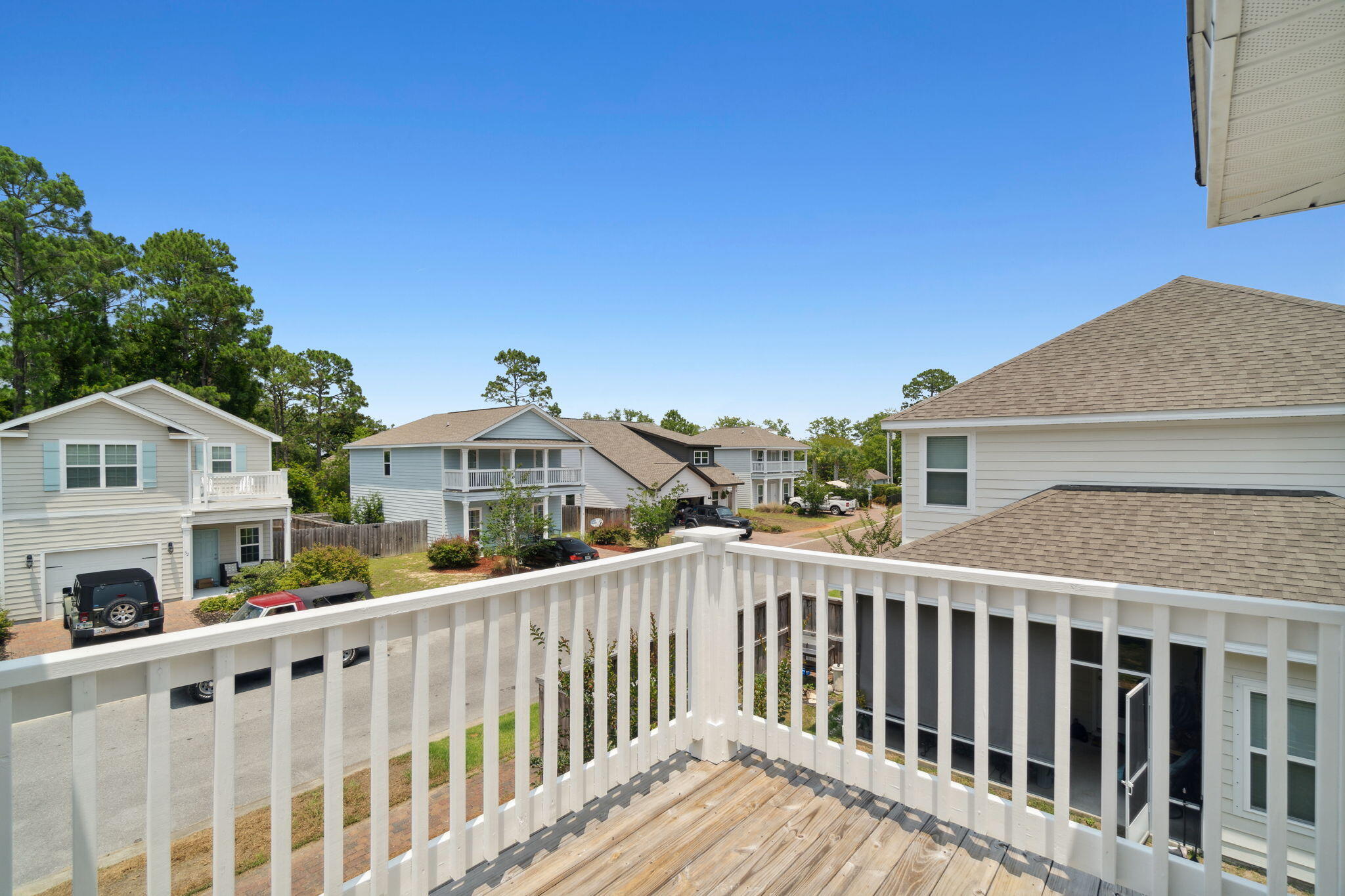 TRANQUILITY BY THE BAY - Residential