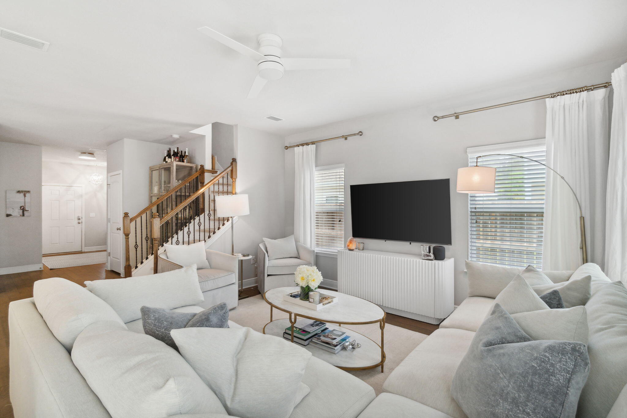 TRANQUILITY BY THE BAY - Residential
