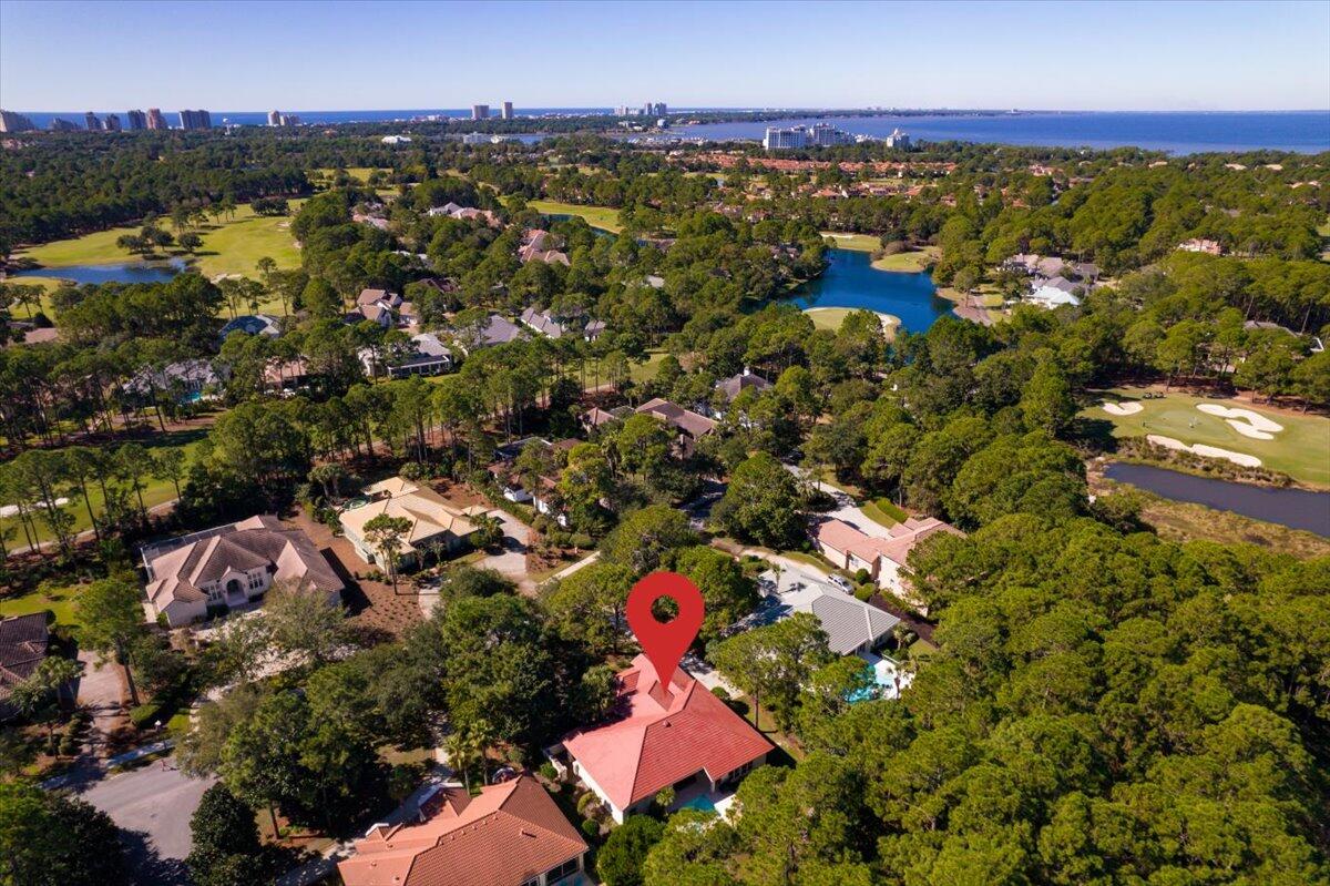 BAYTOWNE AVE EAST - Residential