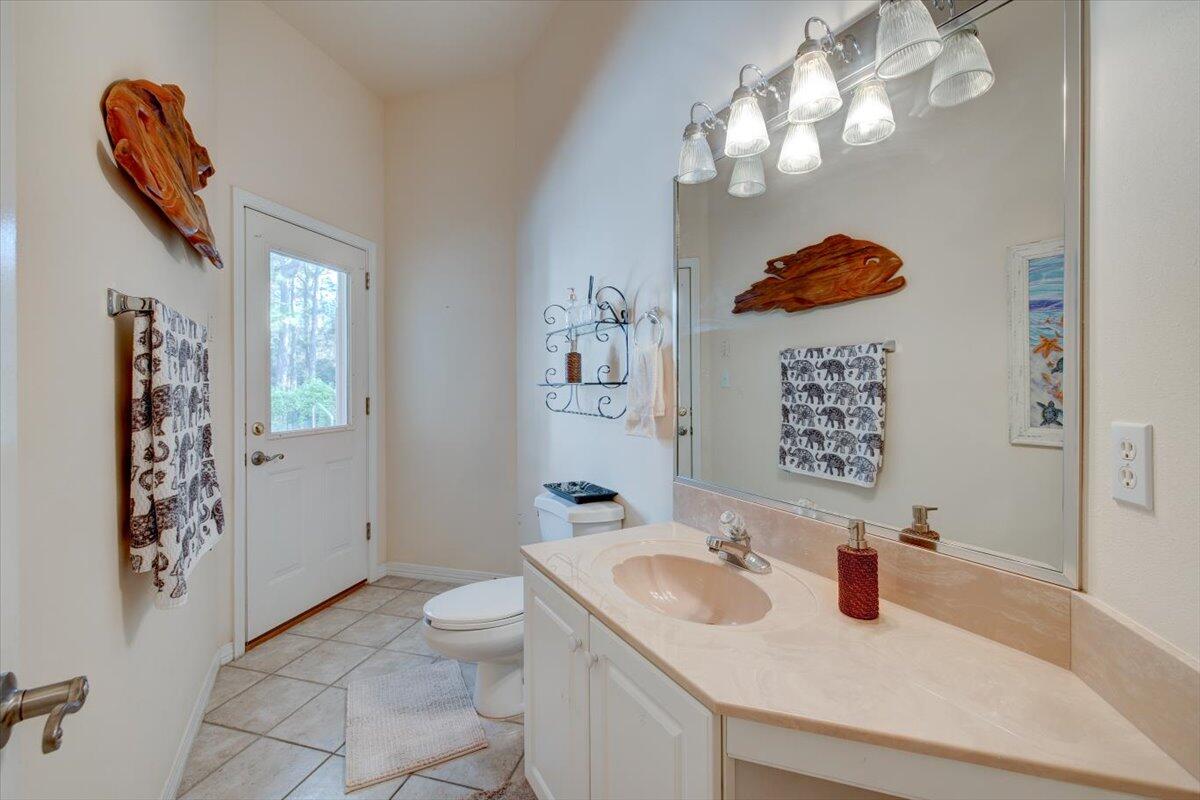 BAYTOWNE AVE EAST - Residential