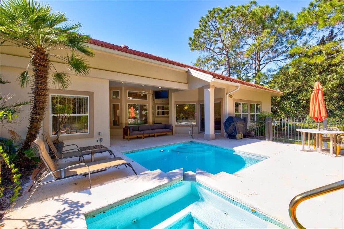 BAYTOWNE AVE EAST - Residential