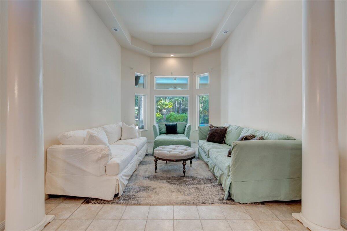 BAYTOWNE AVE EAST - Residential