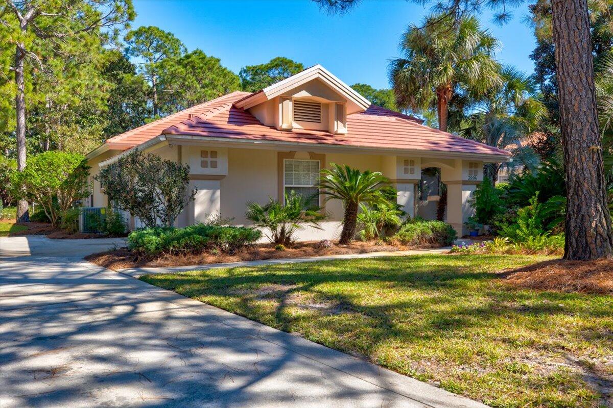 BAYTOWNE AVE EAST - Residential