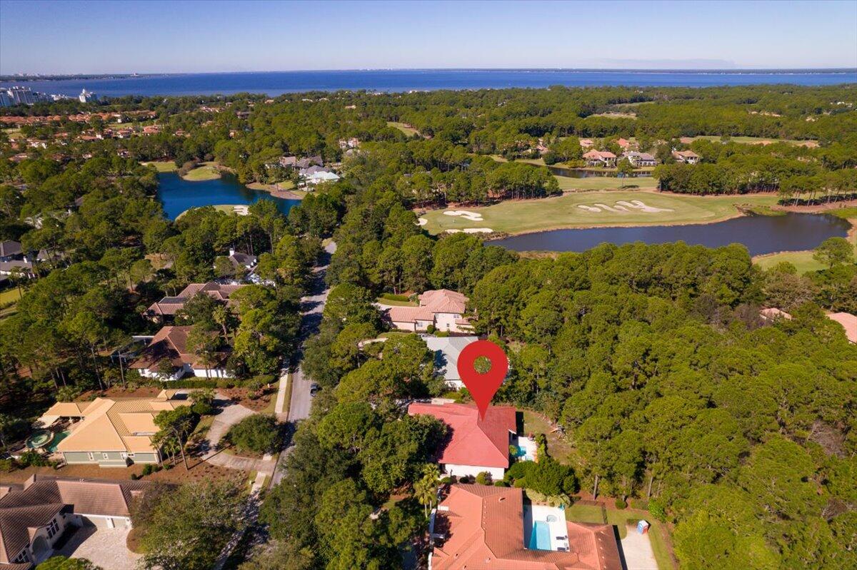 BAYTOWNE AVE EAST - Residential