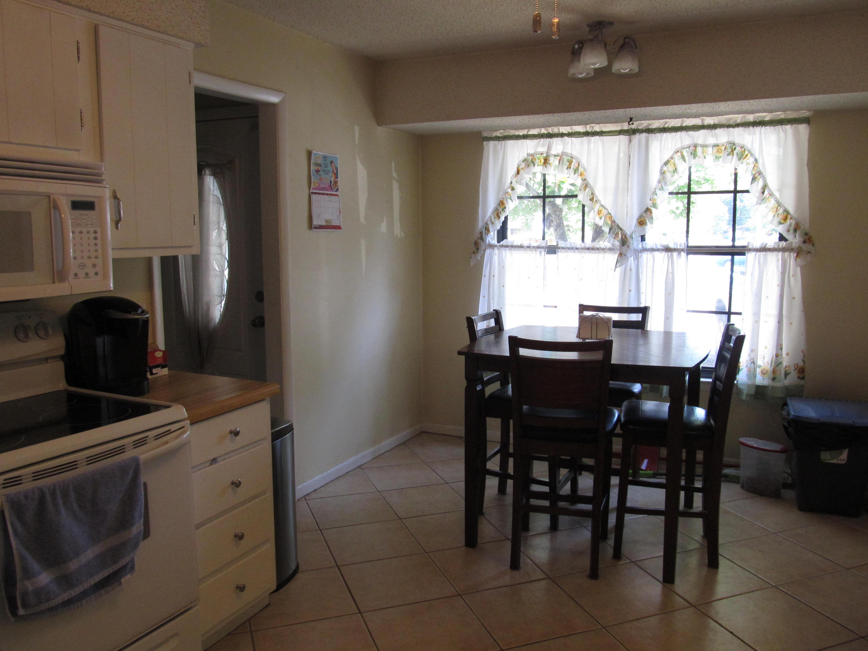 PINE MEADOWS - Residential