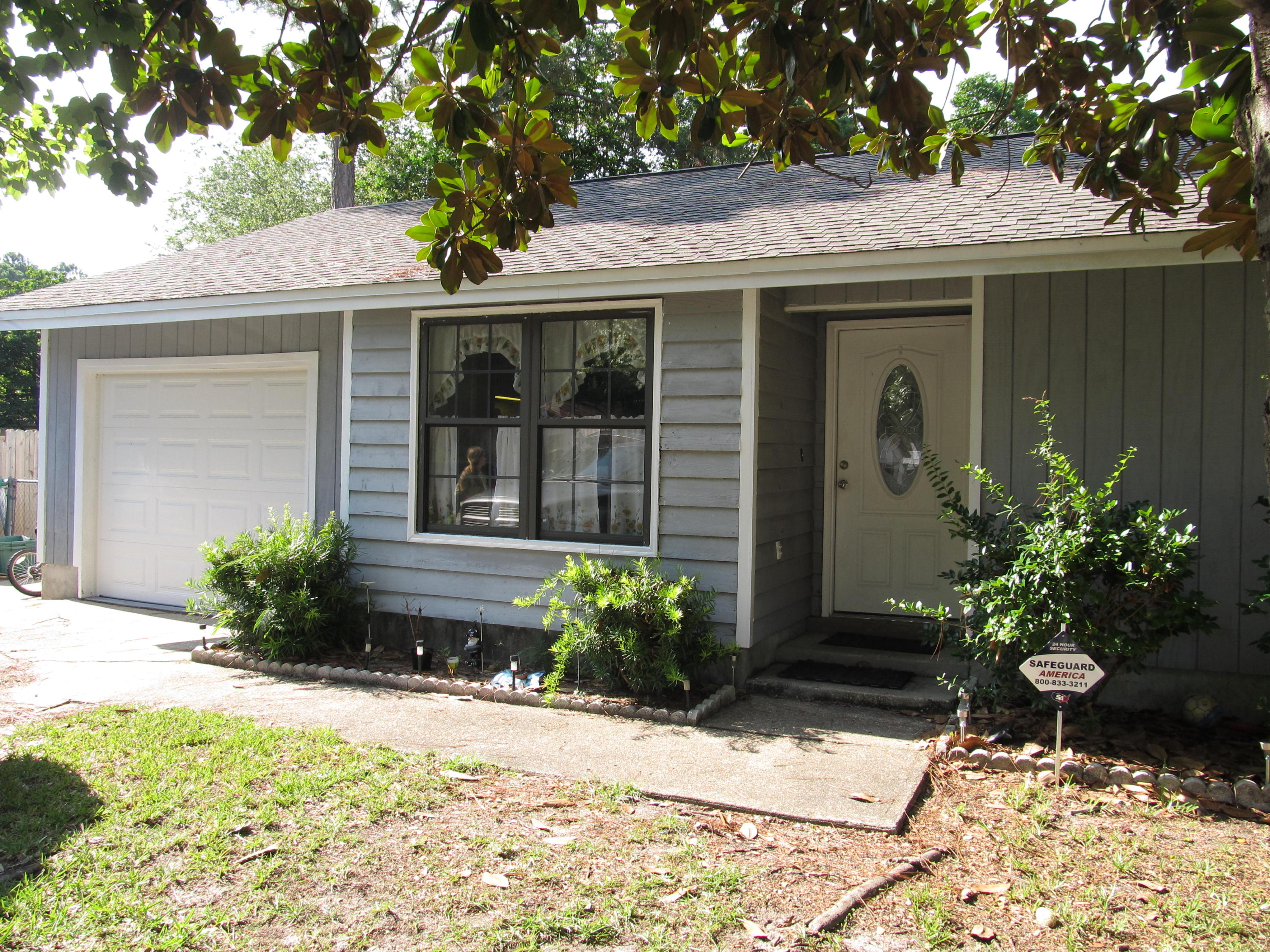 PINE MEADOWS - Residential