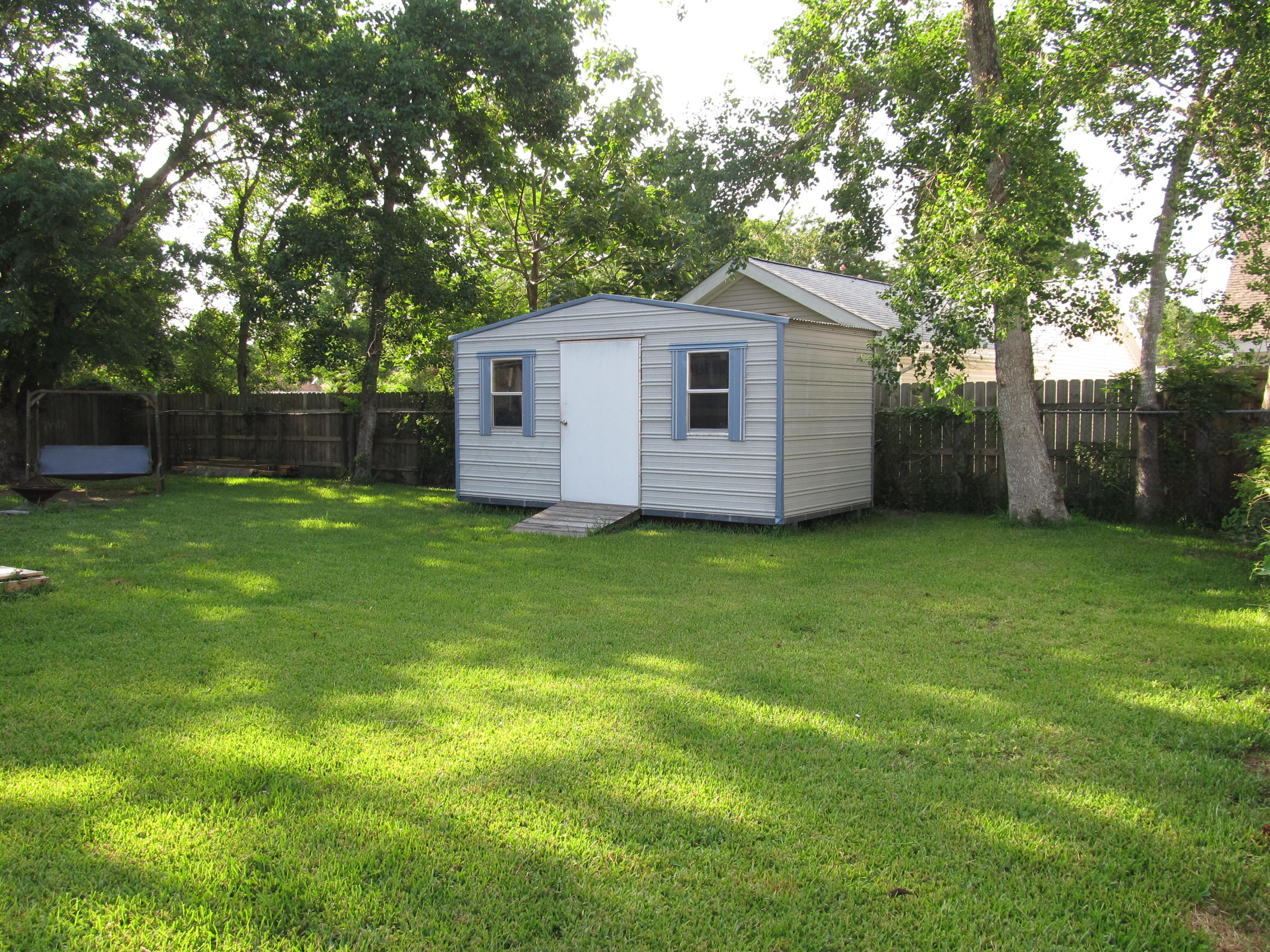 PINE MEADOWS - Residential