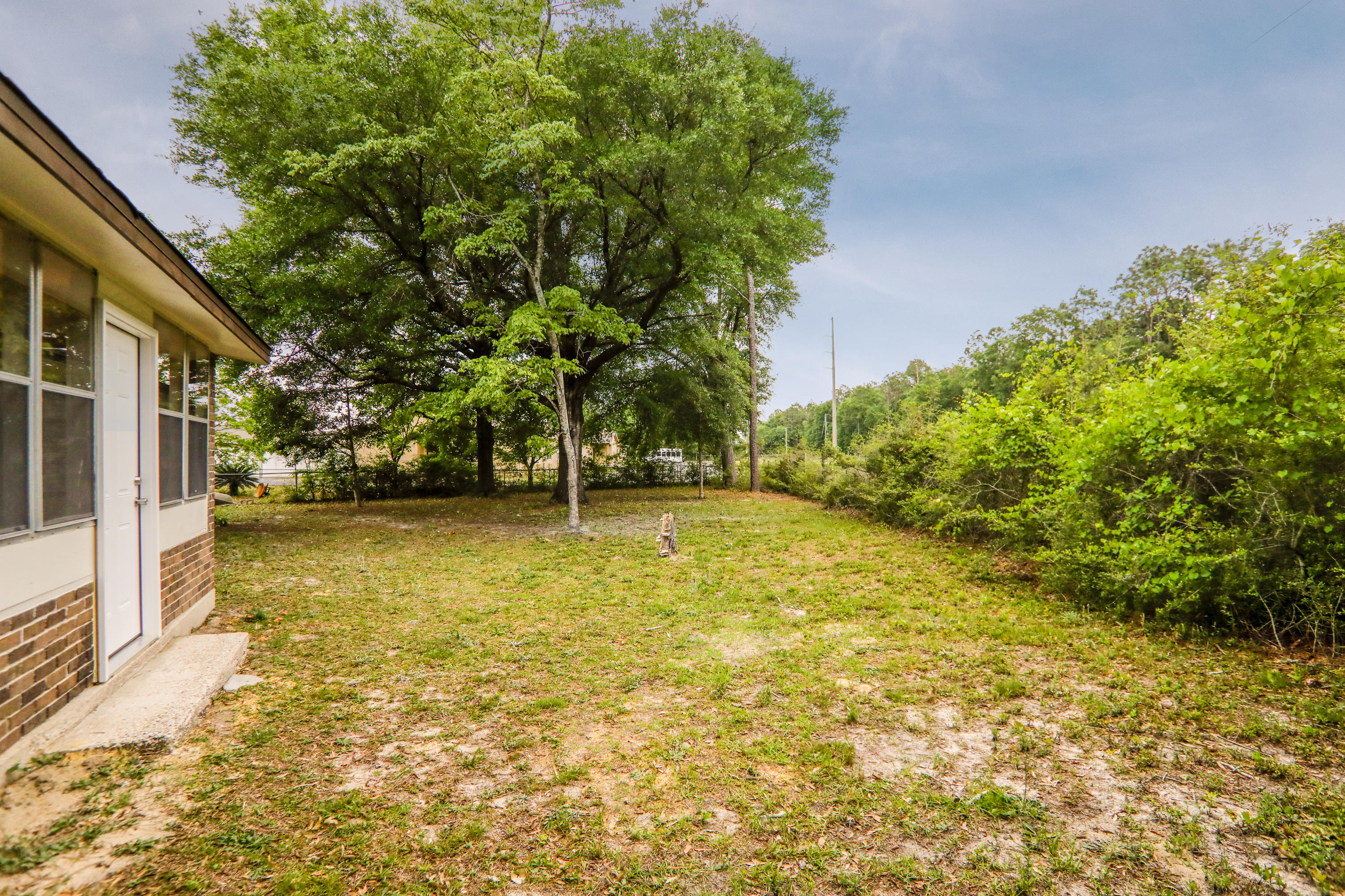 CRESTVIEW - Residential