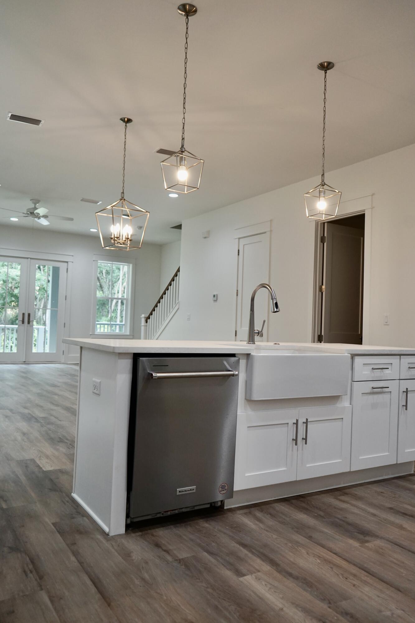 MAGNOLIA BEACH - Residential