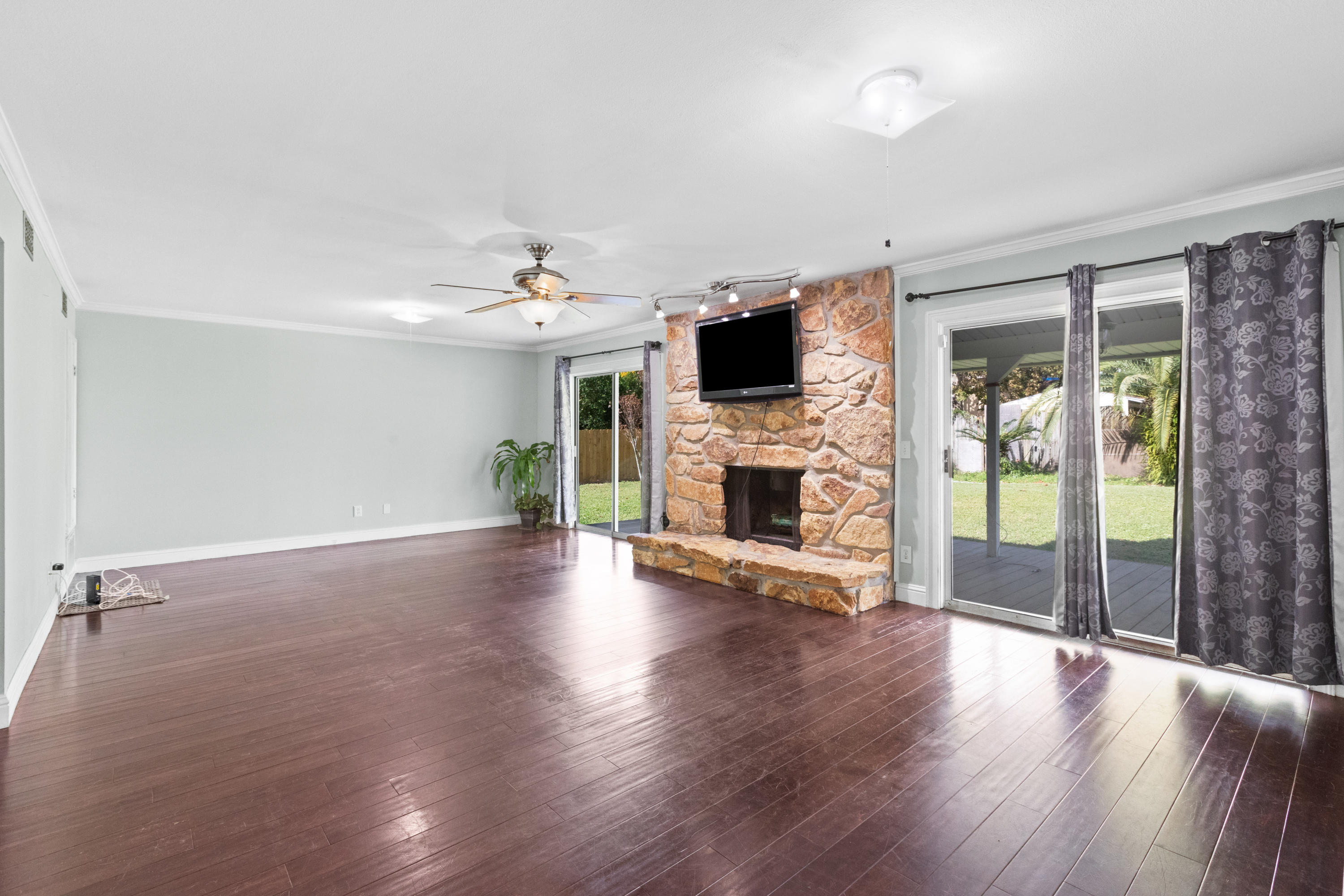 SPRING LAKE #2 - Residential