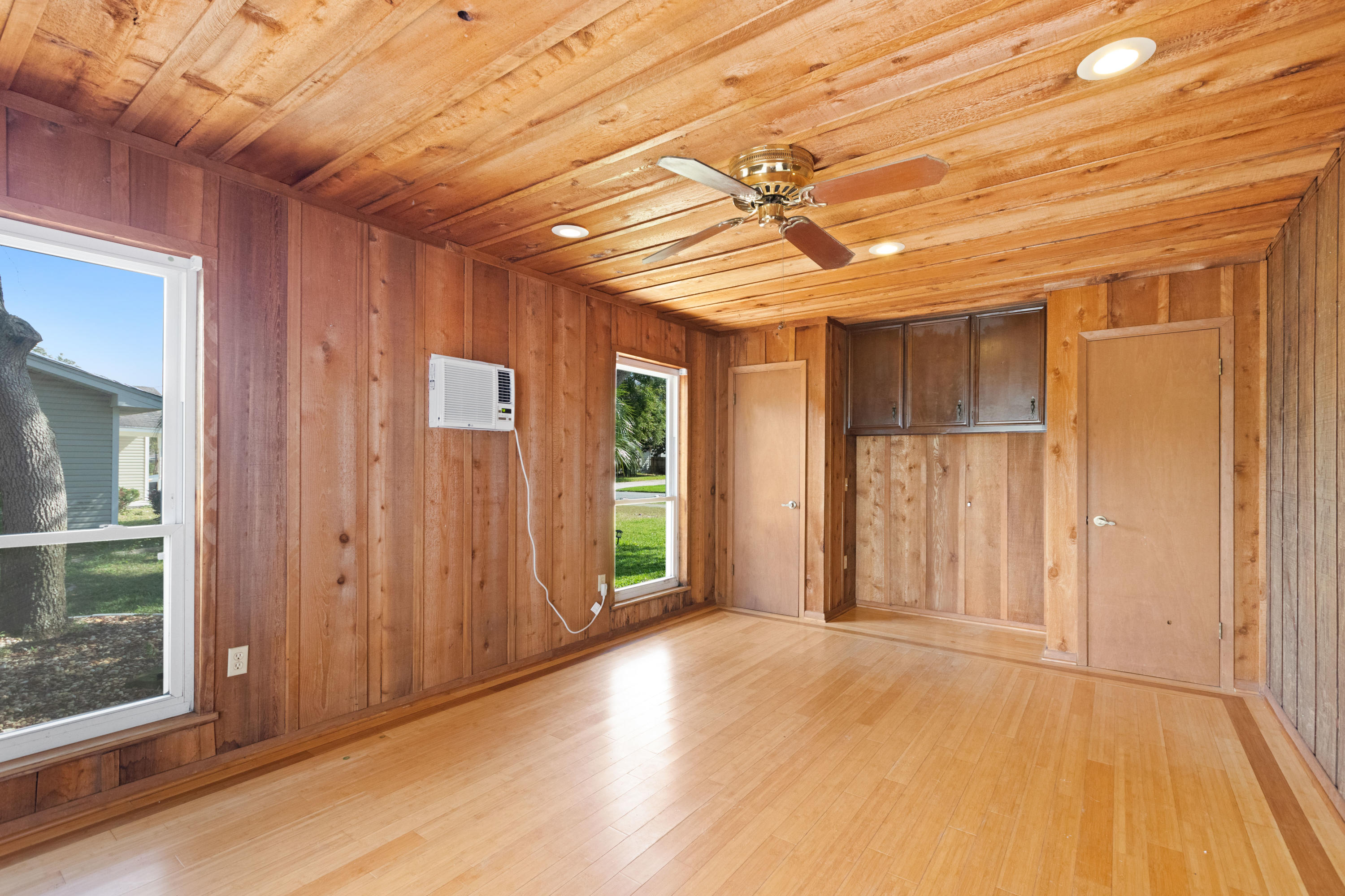 SPRING LAKE #2 - Residential