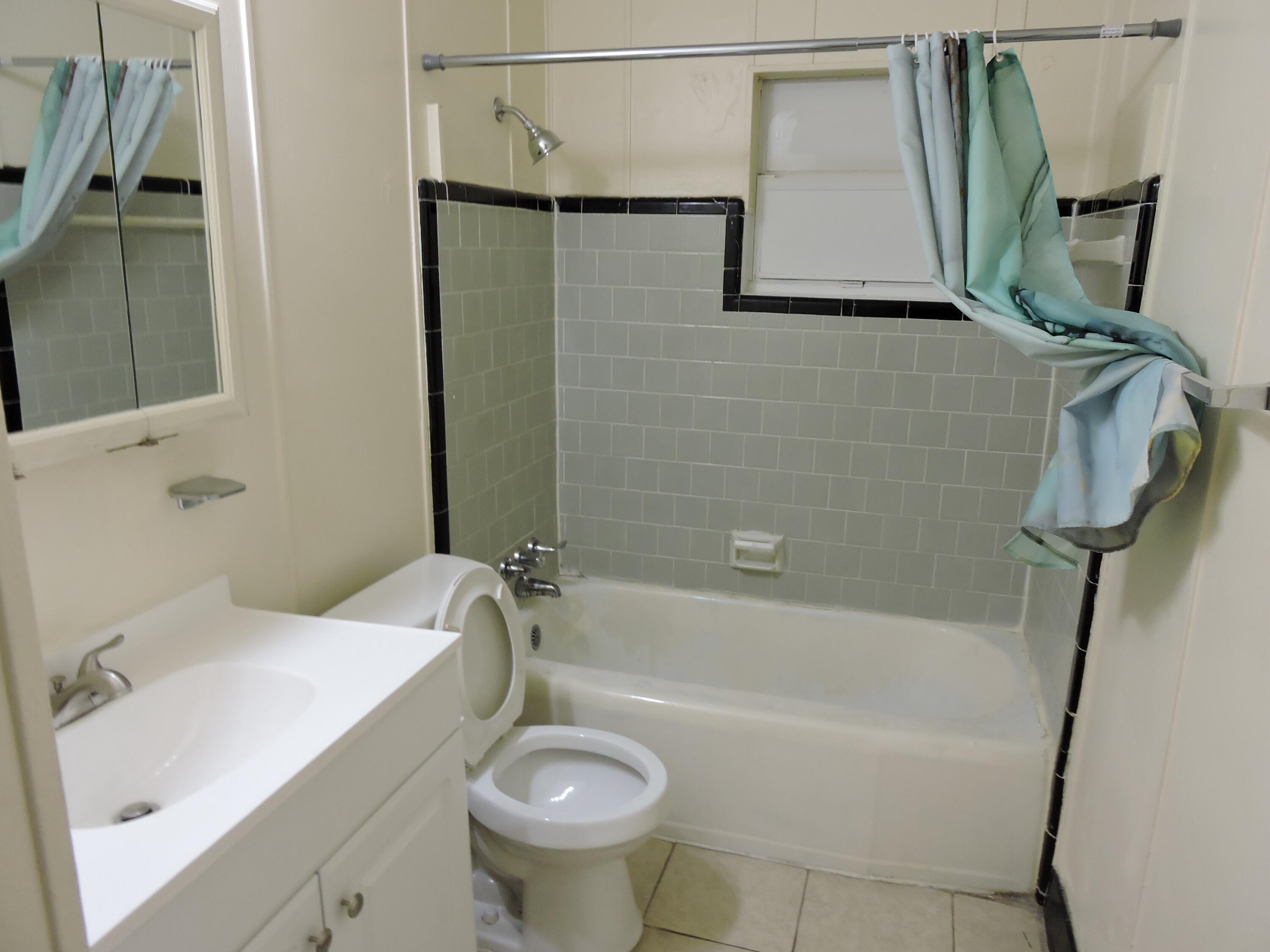 CRESTVIEW HEIGHTS - Residential Lease