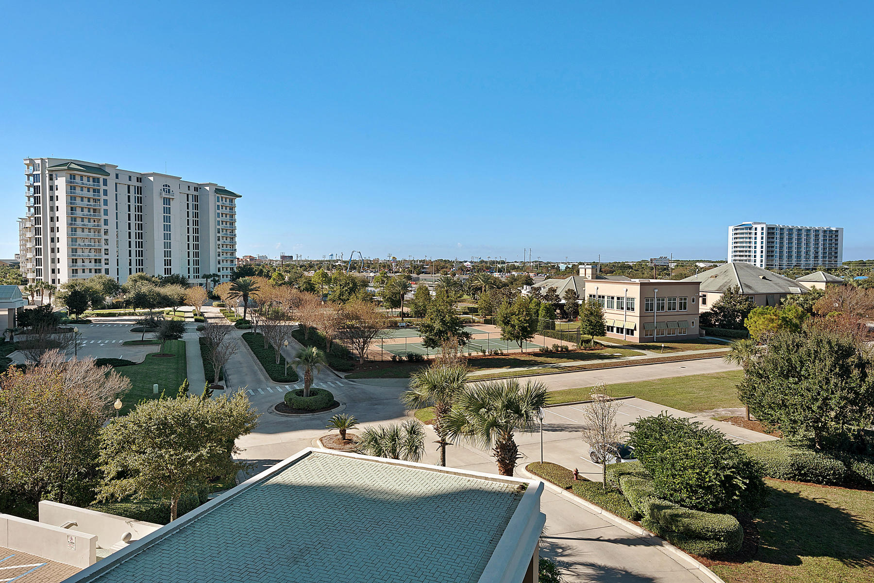 ST. BARTH AT SILVER SHELLS - Residential