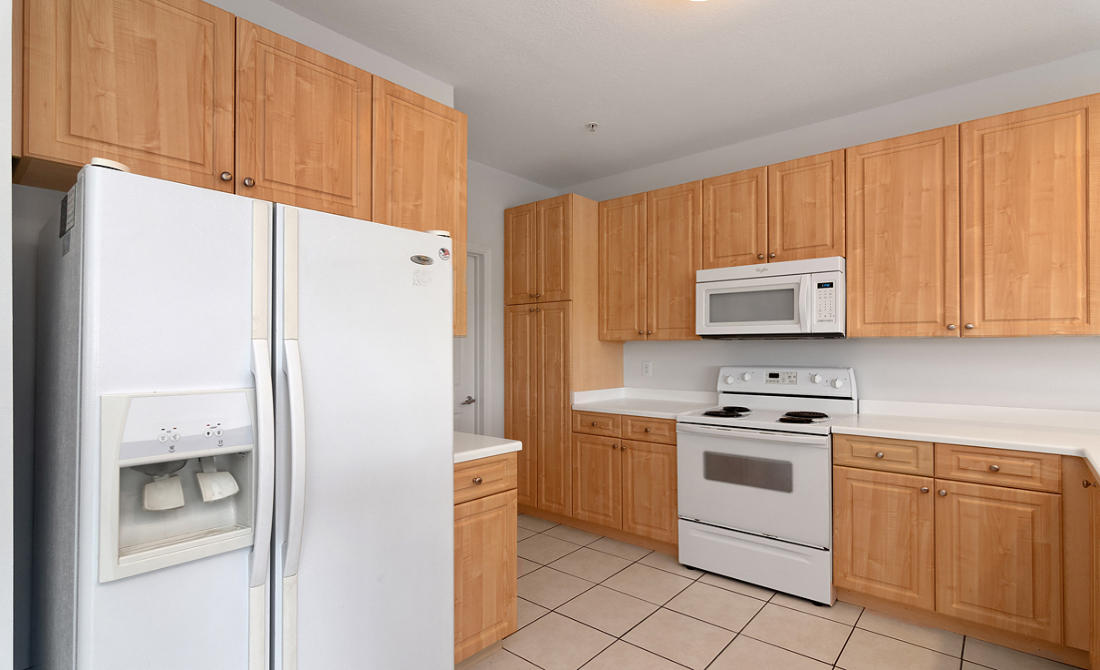 BEACH POINTE T/H - Residential