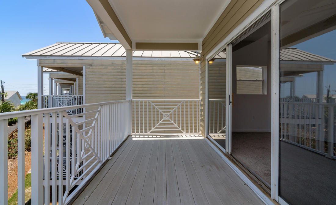 BEACH POINTE T/H - Residential