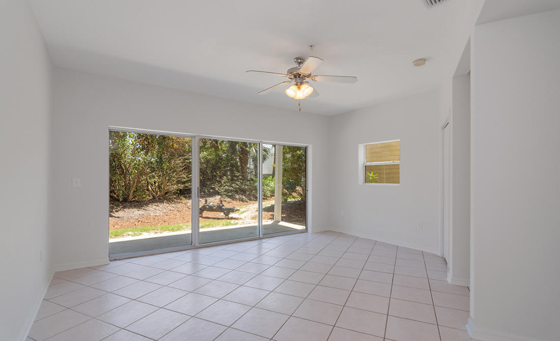 BEACH POINTE T/H - Residential