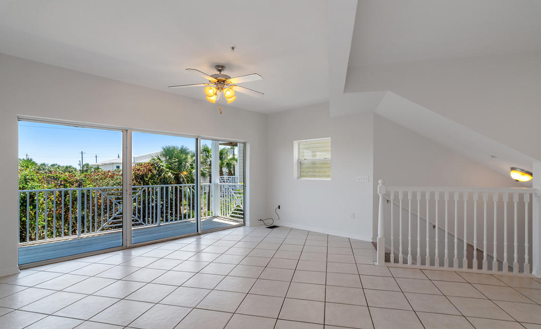 BEACH POINTE T/H - Residential