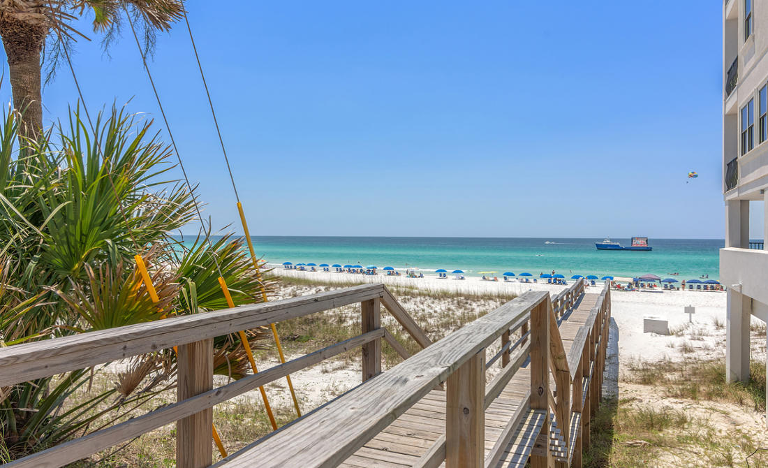 BEACH POINTE T/H - Residential