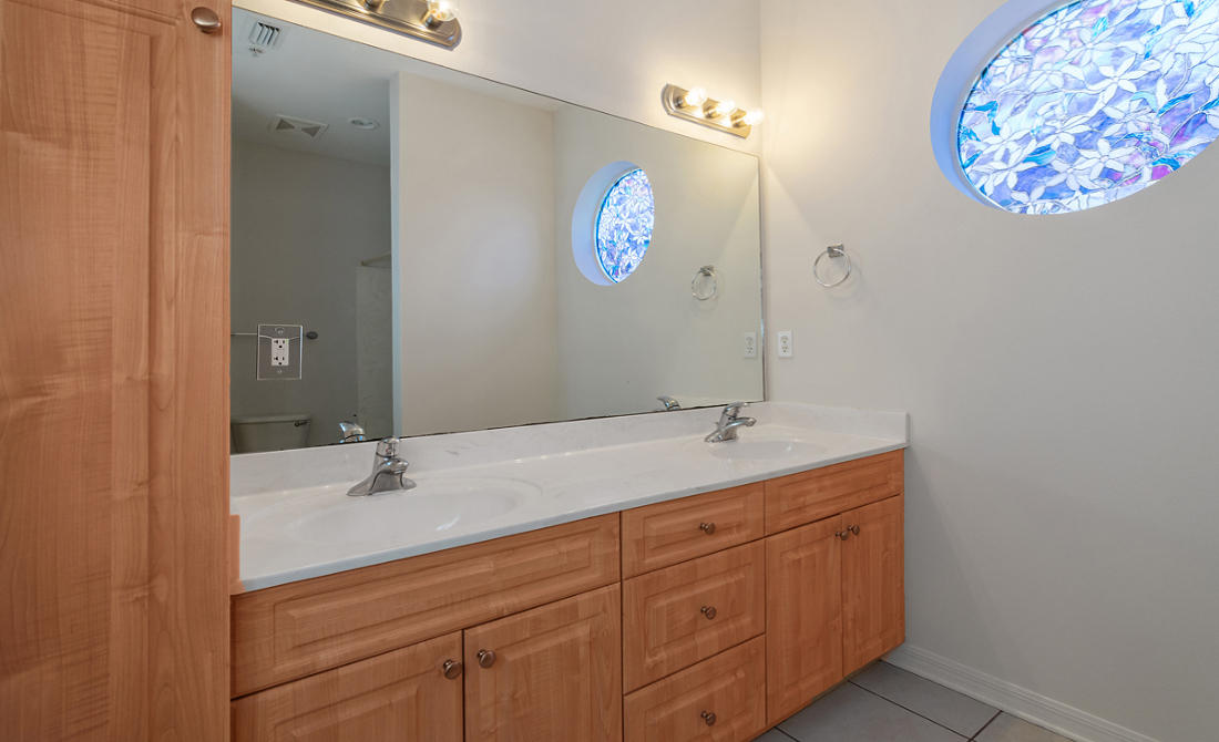 BEACH POINTE T/H - Residential