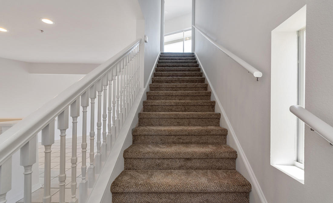 BEACH POINTE T/H - Residential