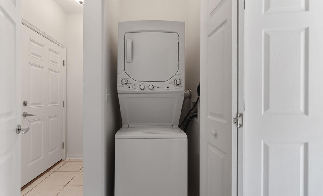 BEACH POINTE T/H - Residential