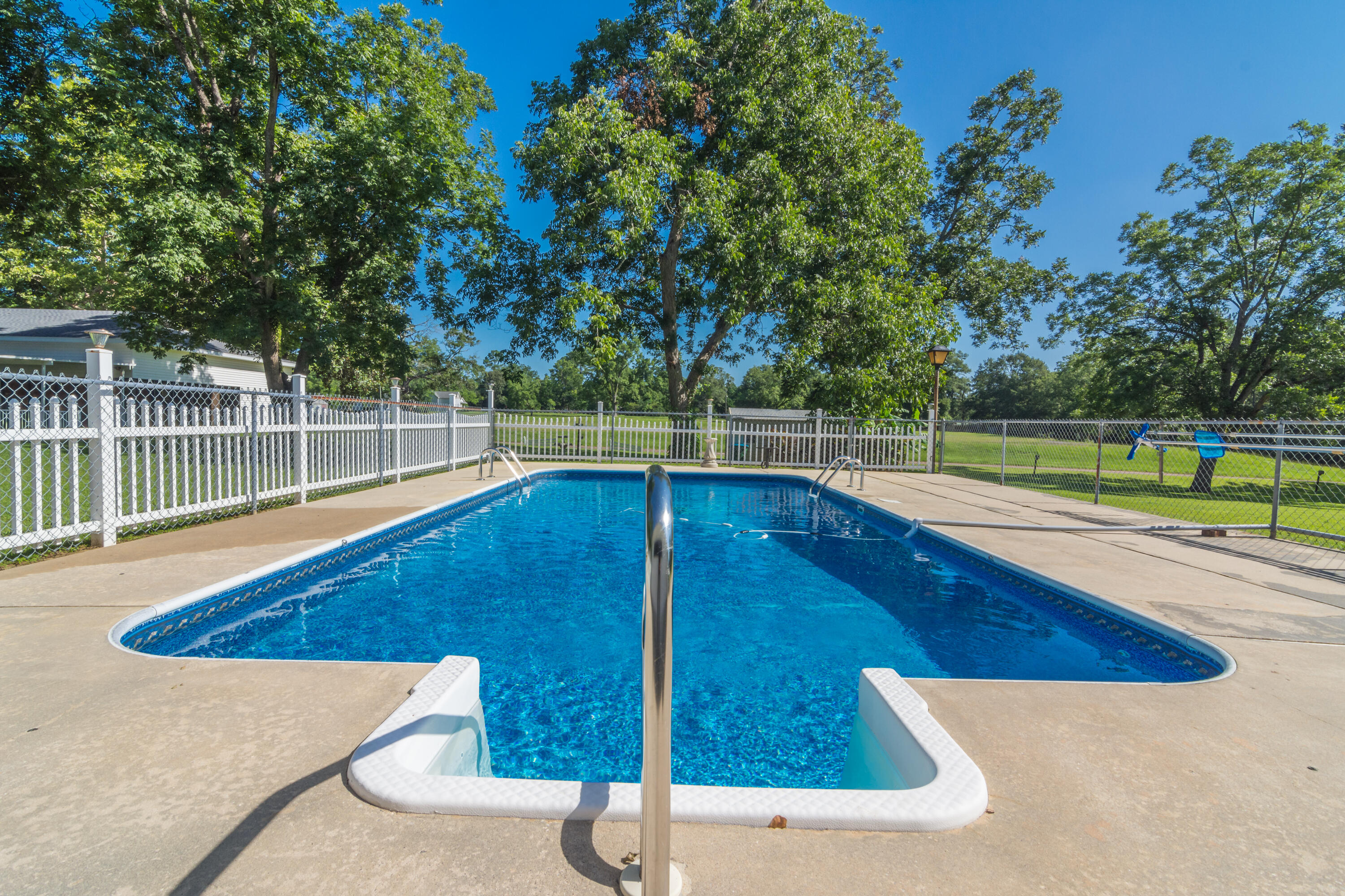 NORTH SUPERGROUP - Residential