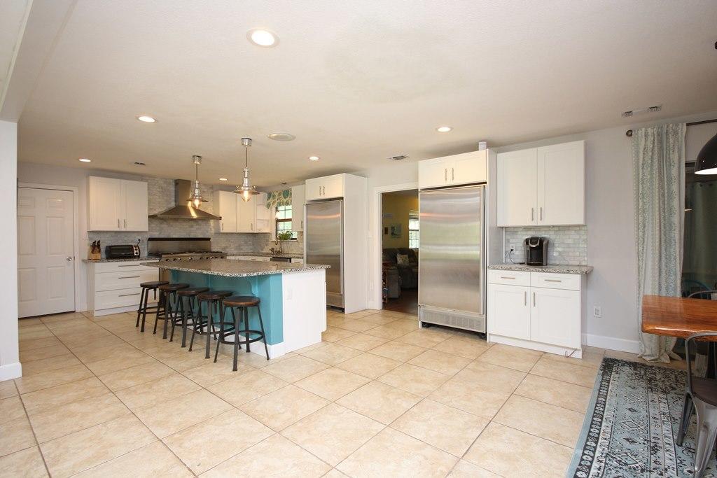 ROCKY BAYOU COUNTRY CLUB ESTATES 1 - Residential