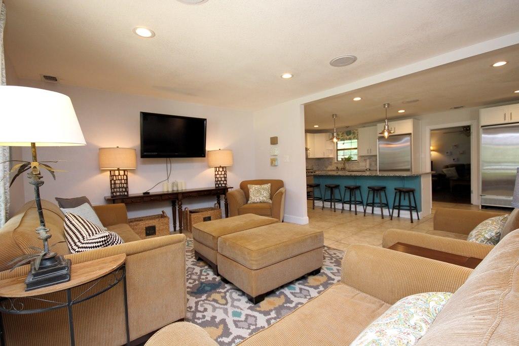 ROCKY BAYOU COUNTRY CLUB ESTATES 1 - Residential