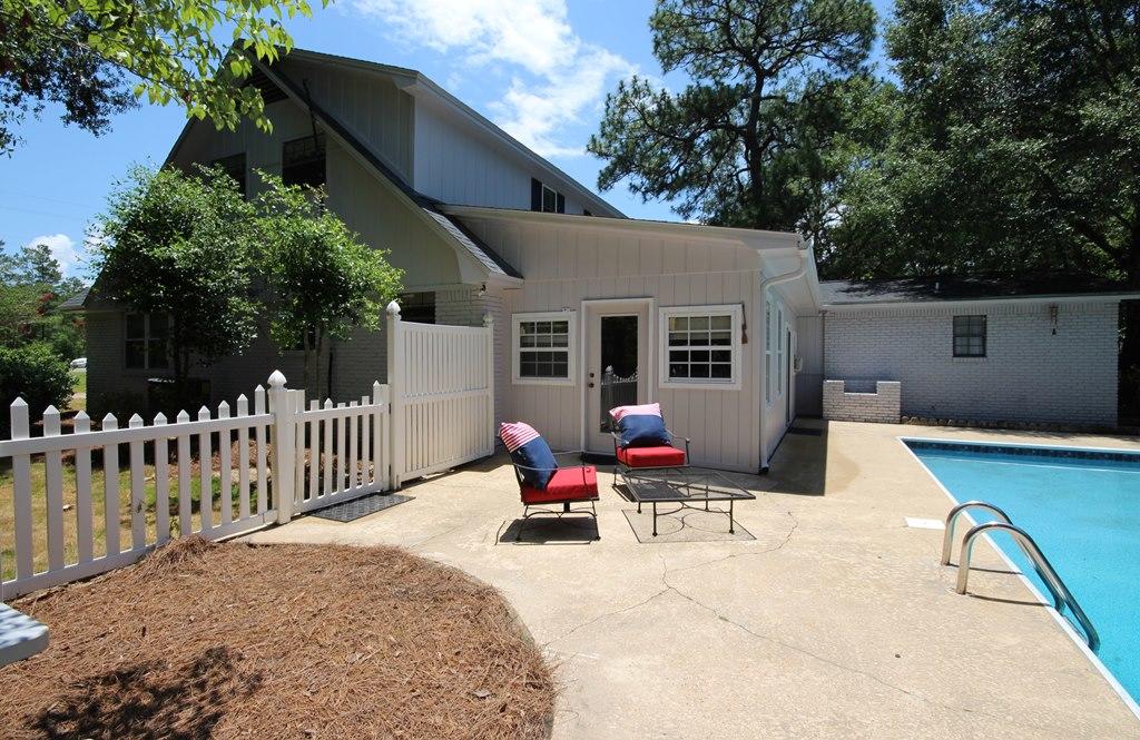 ROCKY BAYOU COUNTRY CLUB ESTATES 1 - Residential