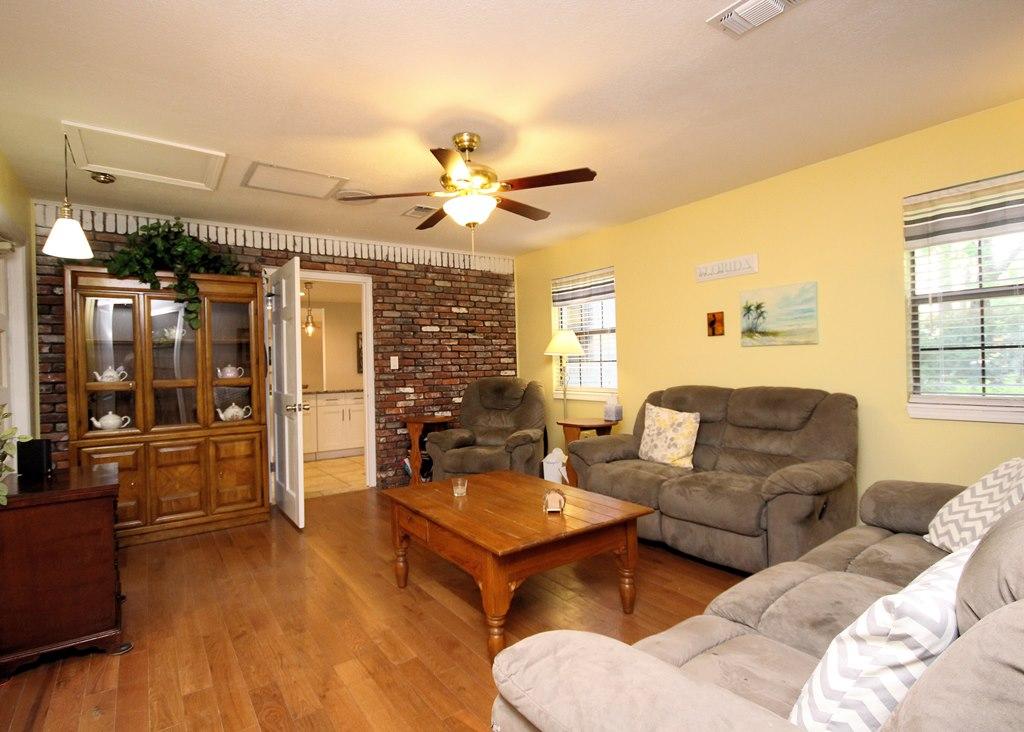 ROCKY BAYOU COUNTRY CLUB ESTATES 1 - Residential