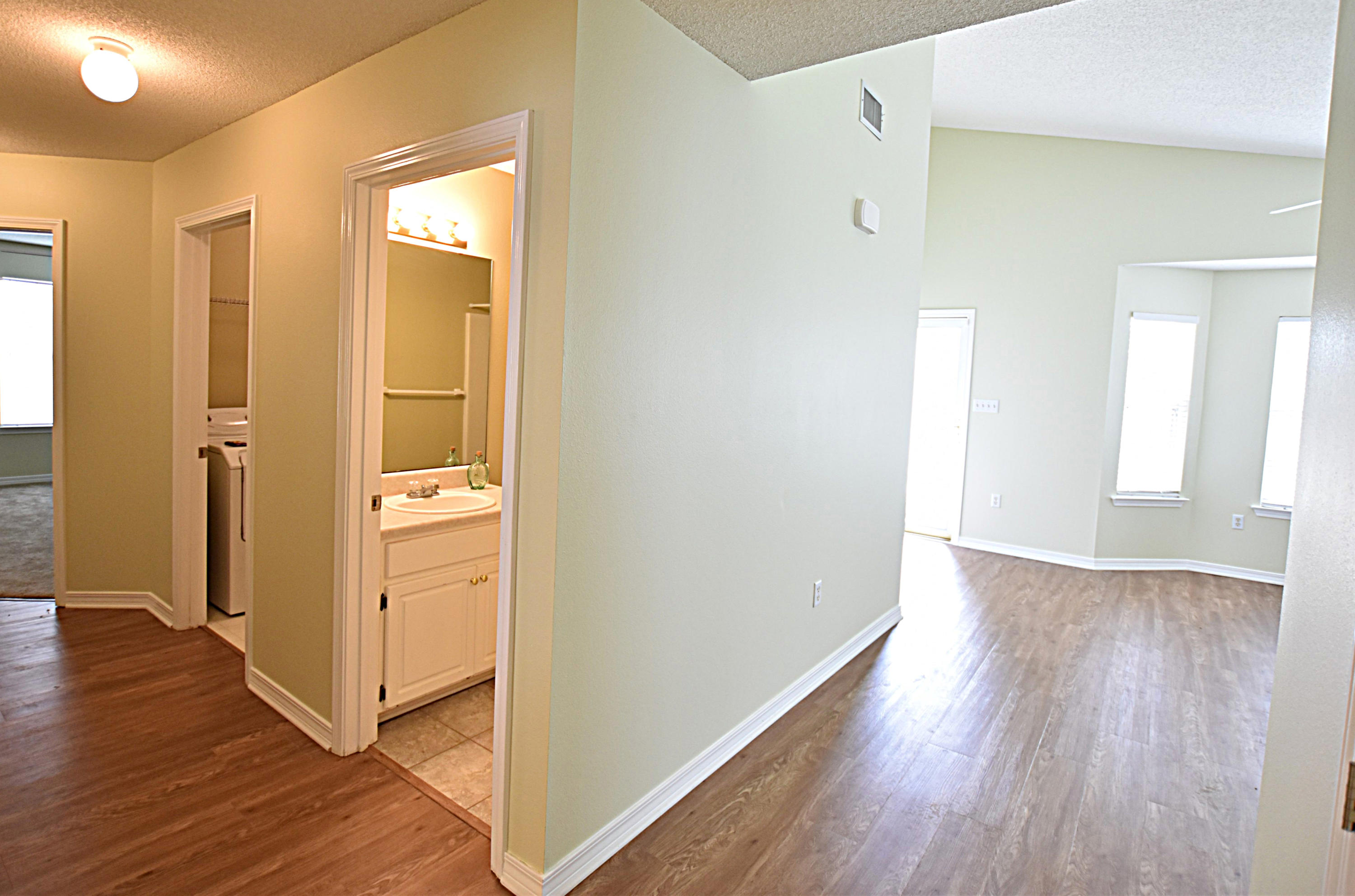 CREETWOODS - Residential