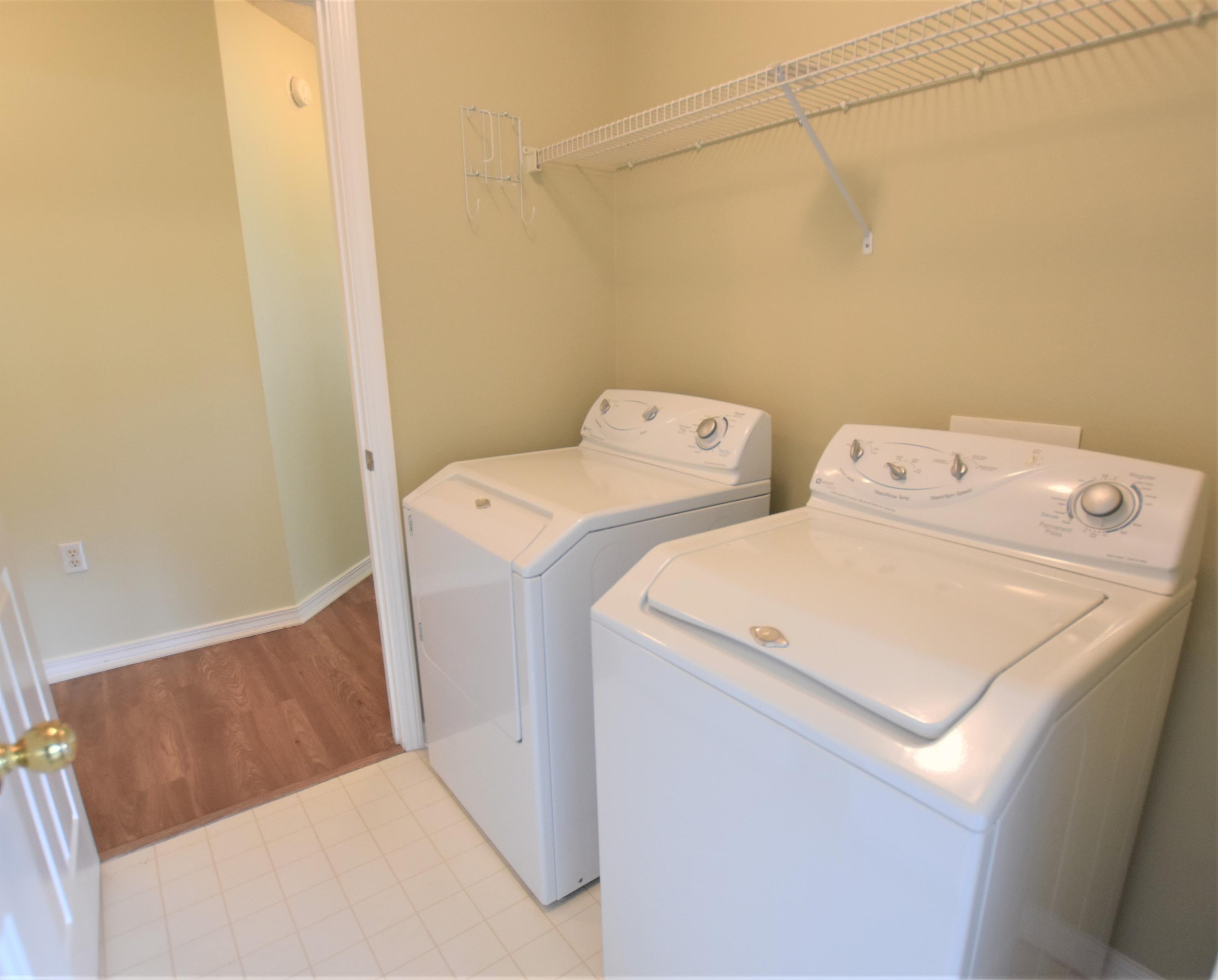 CREETWOODS - Residential