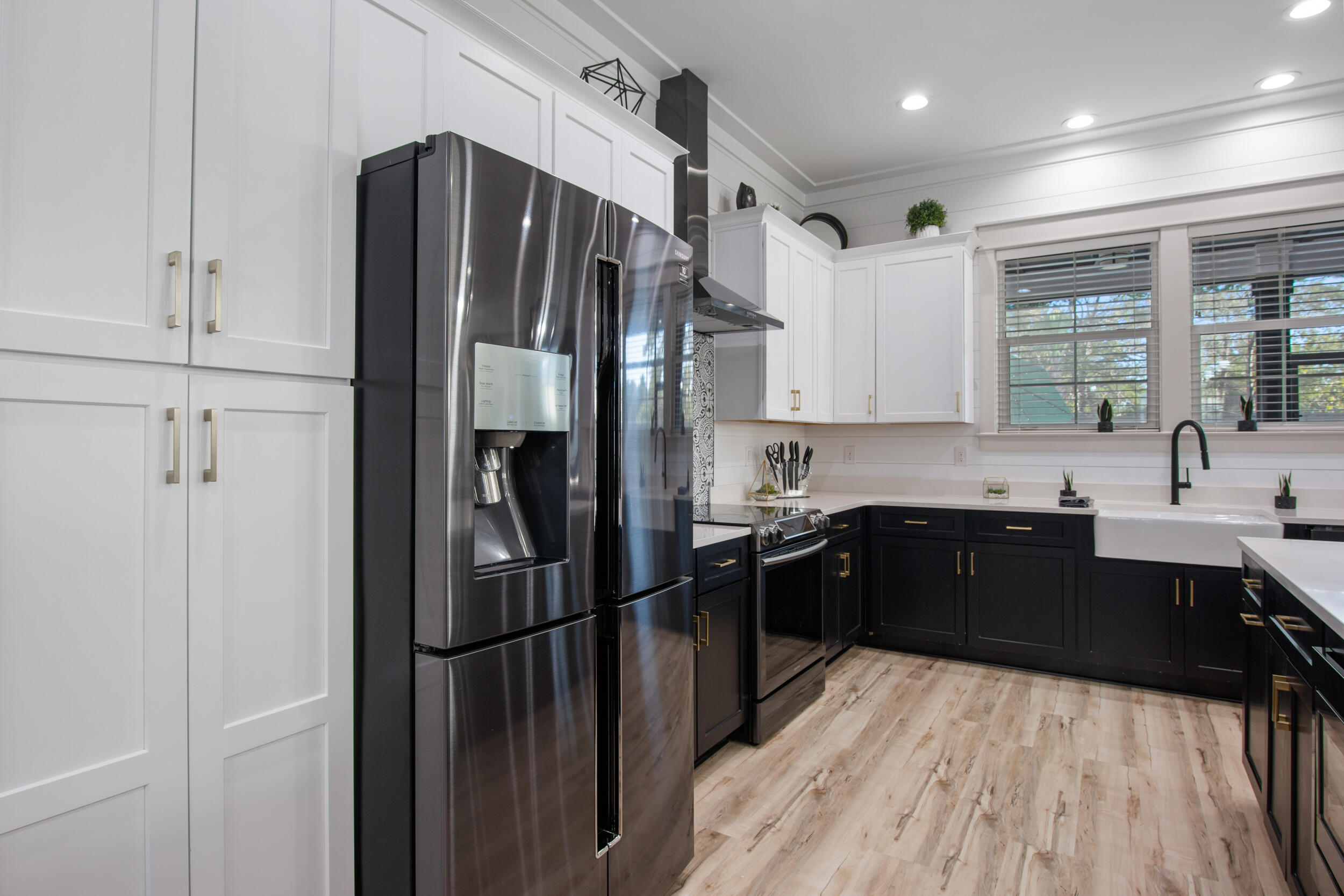 FRANGISTA BEACH 2ND ADDN - Residential